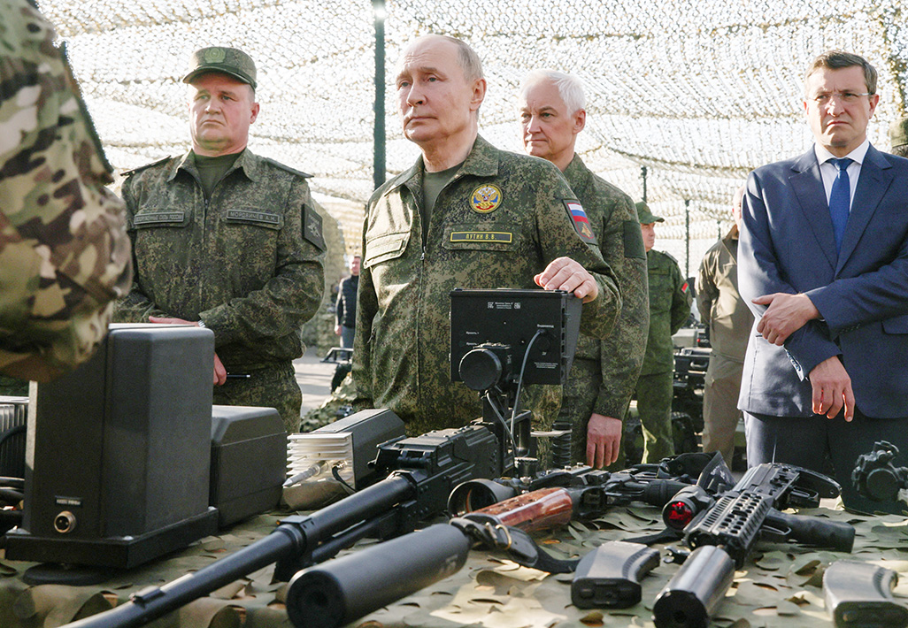 cover Putin offers Trump a temporary nuclear arms control deal