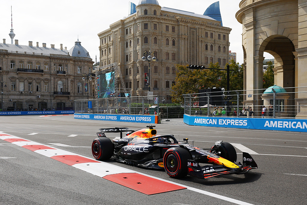 cover Verstappen on pole in Baku after Piastri and Leclerc crash