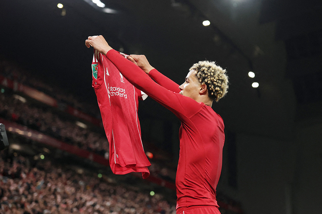 cover Isak opens Liverpool account, Ekitike scores winner and sees red