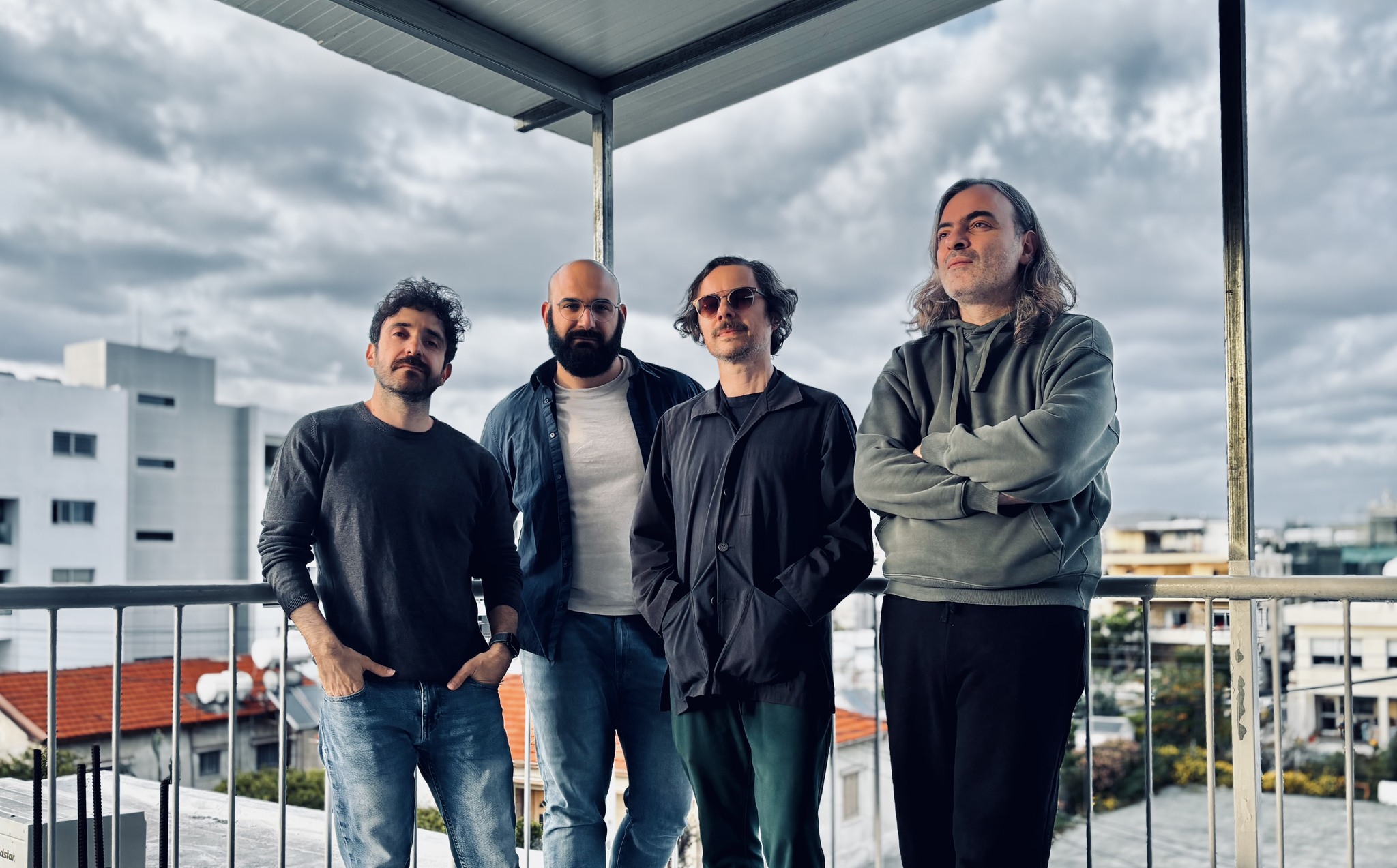 cover Fuzz Bus to perform in a charming garden