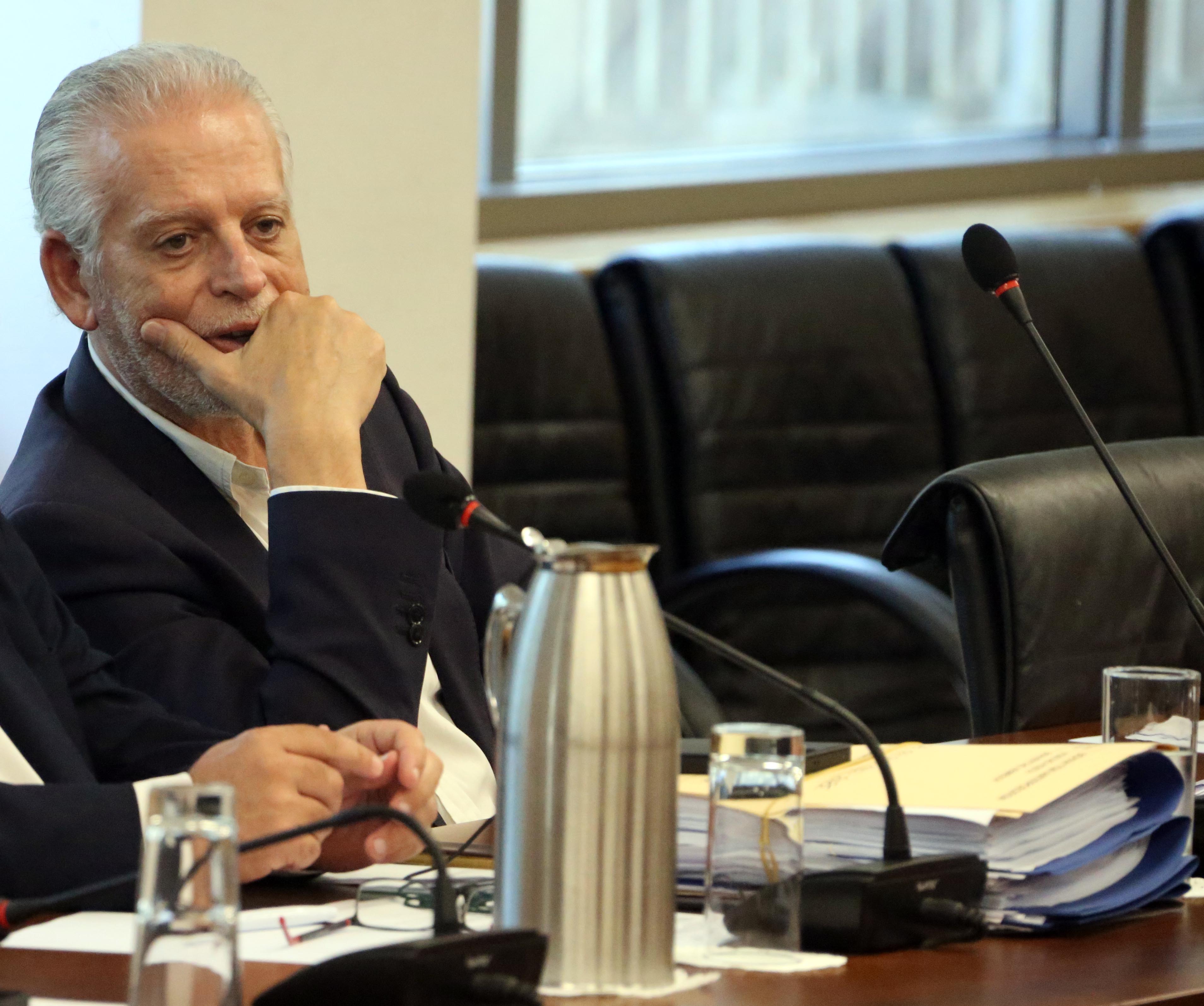 Sizopoulos says he “fears nothing” as legal service weighs case