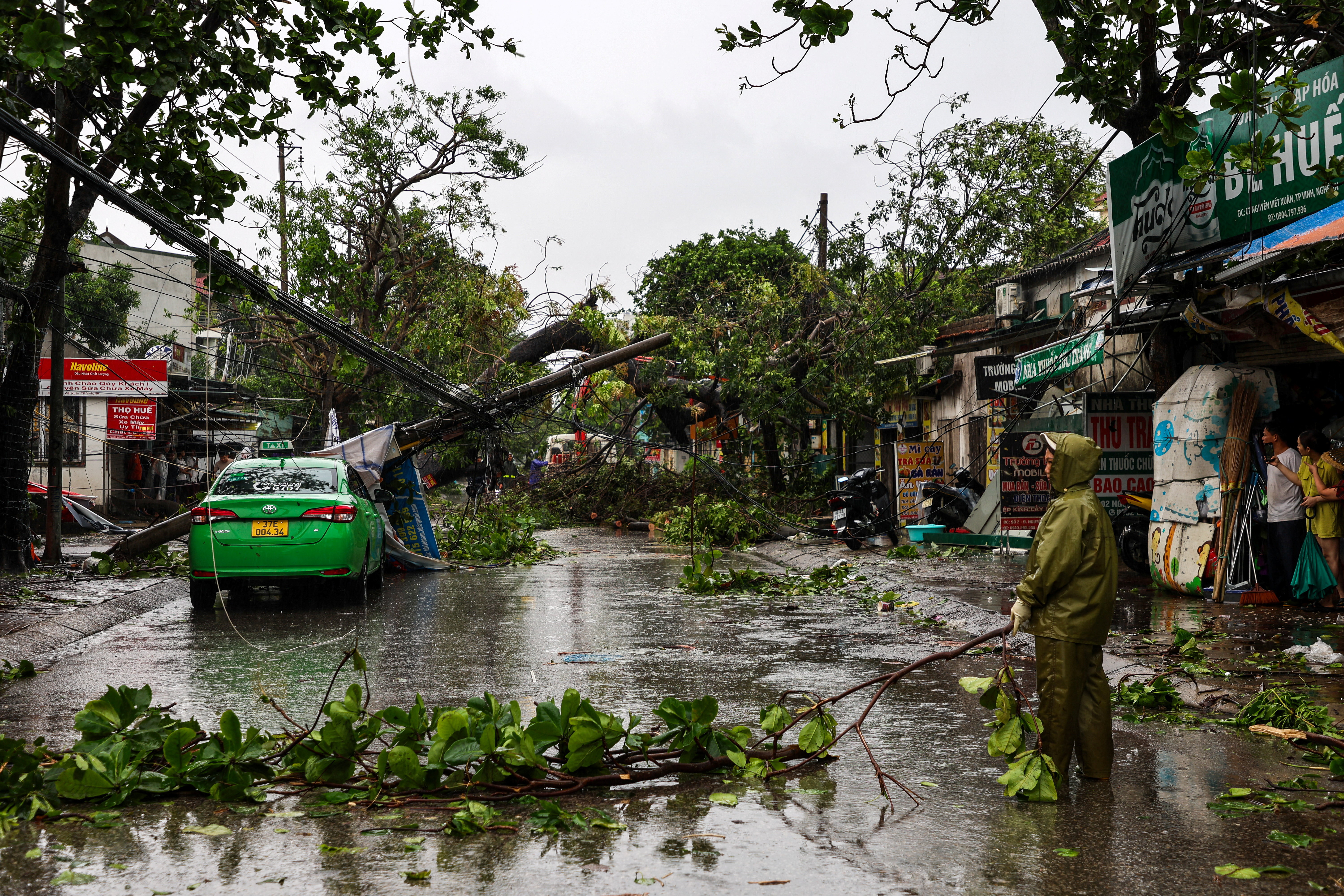 cover Typhoon Bualoi death toll rises to 19 in Vietnam as Hanoi streets flooded