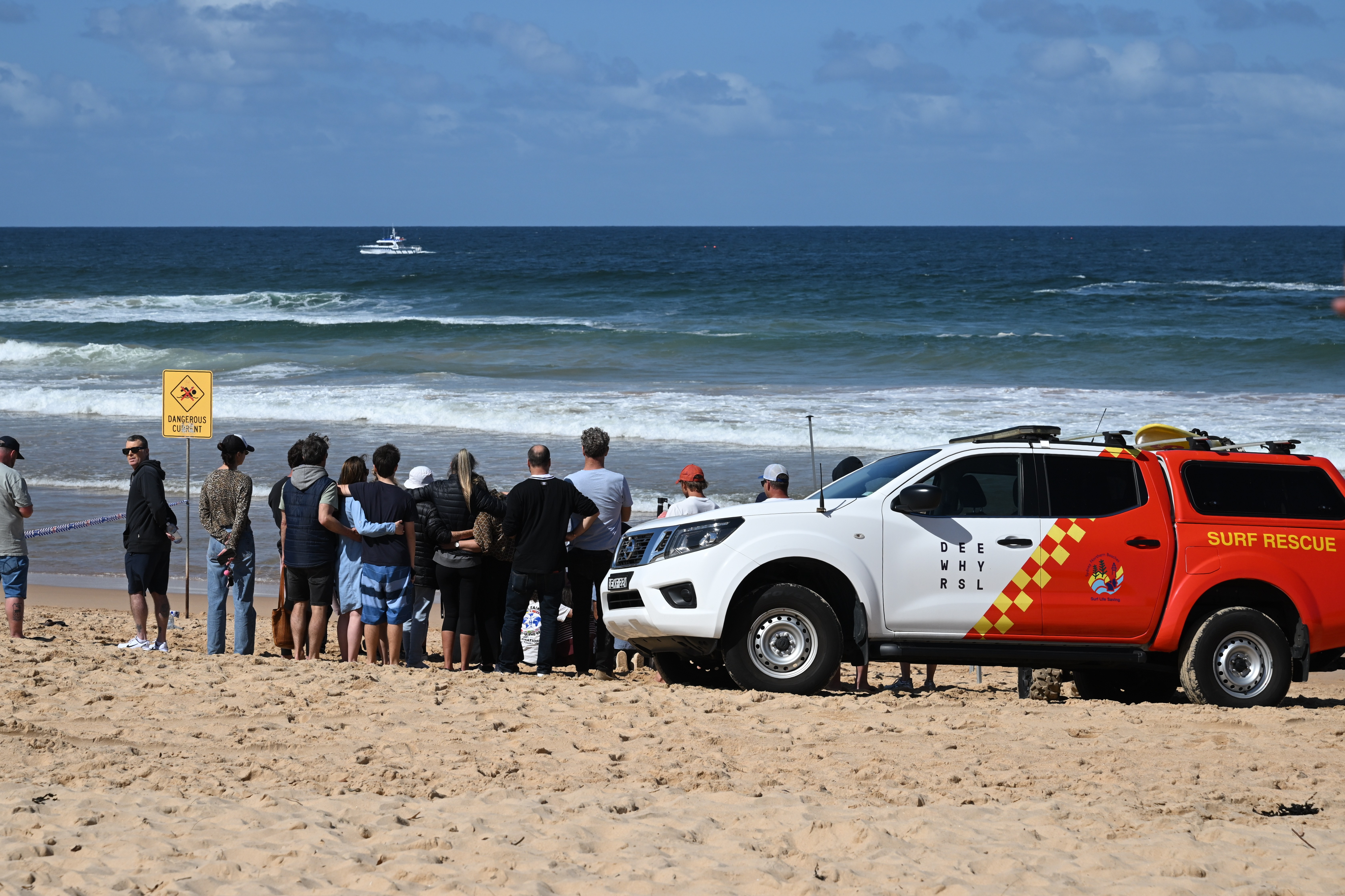 image Surfer dies after shark bite at Sydney beach