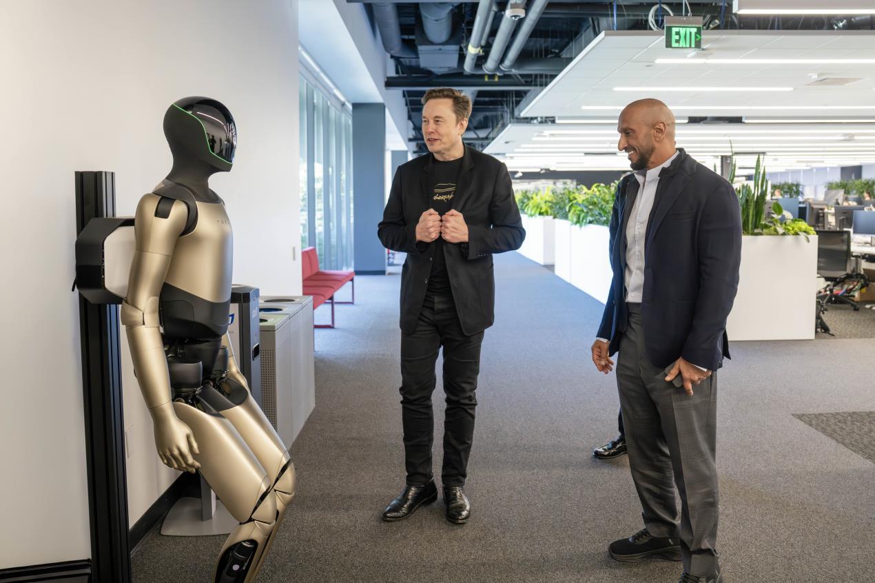 cover UAE officials meet Elon Musk to discuss future of tech and media