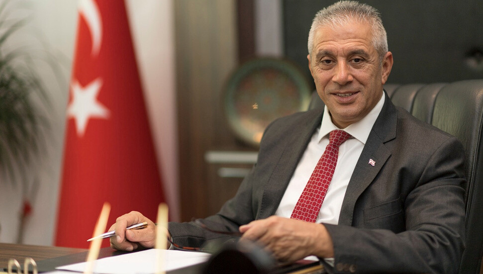 cover Tacoy tells voters to choose Tatar over Erhurman because of alphabetical order
