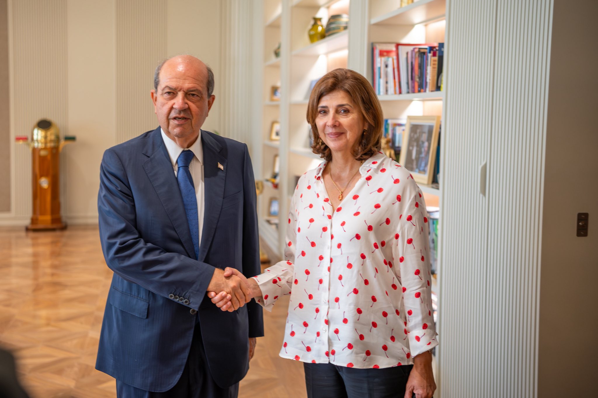 cover Holguin still hopeful of Cyprus talks resumption