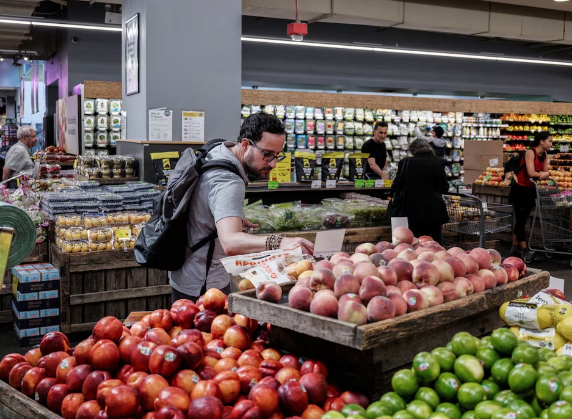 cover US producer prices fall in August despite import tariffs