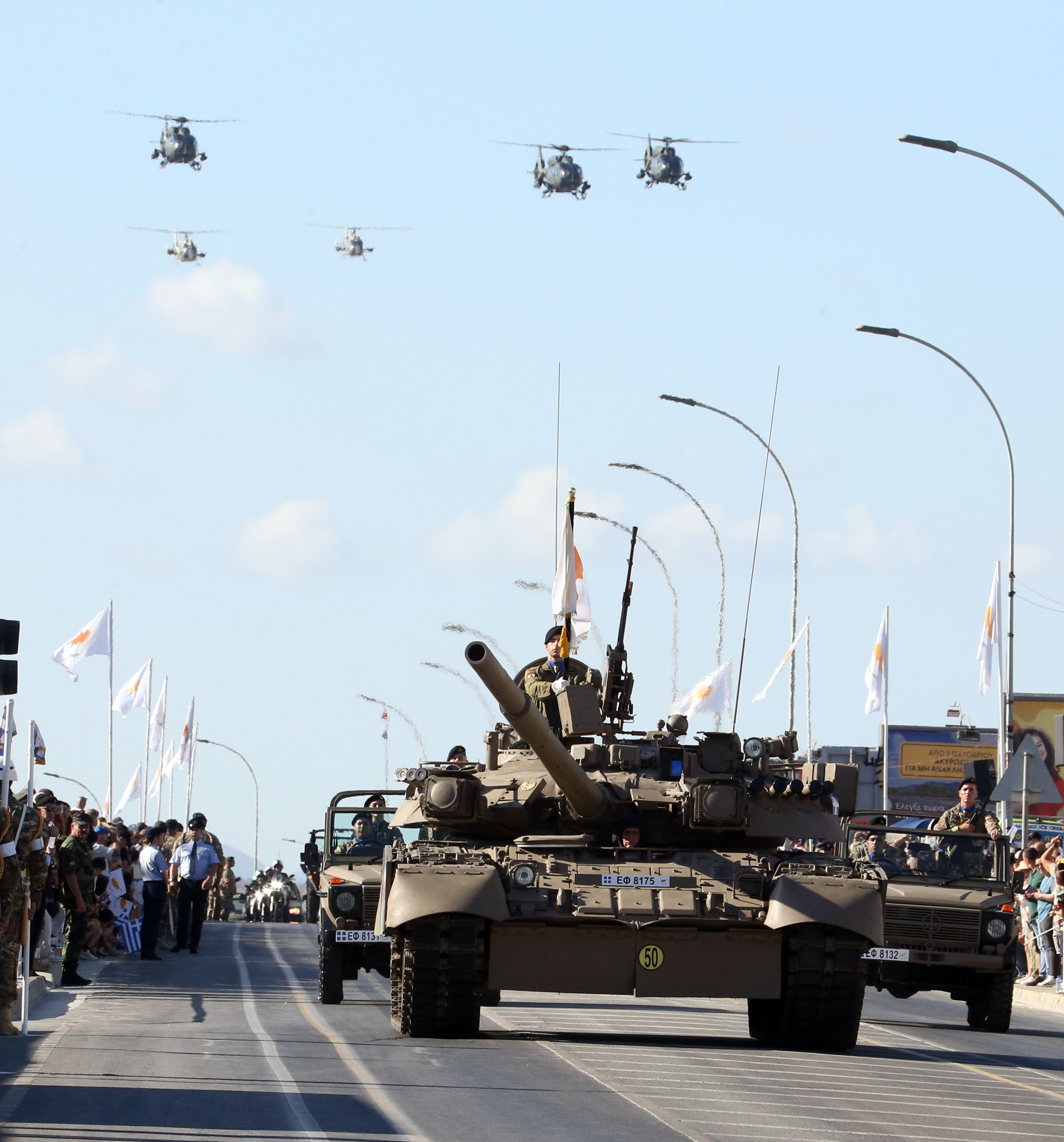 tank, National Guard, frogmen, tank, weapons, soldier, soldiers, helicopter, helicopters