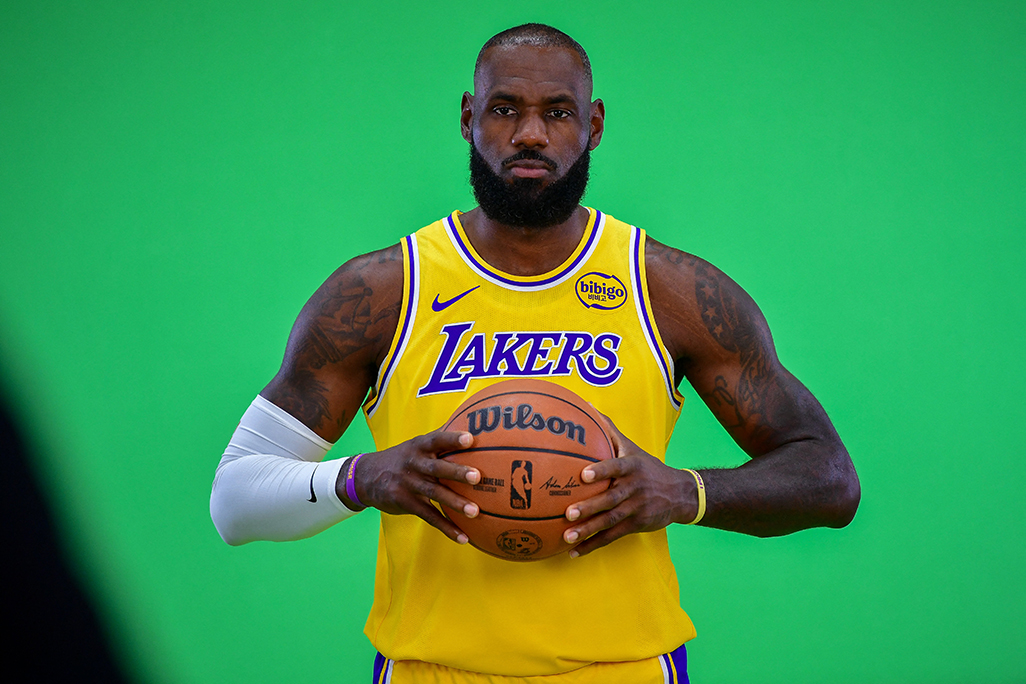 cover LeBron James: &#8216;Second Decision&#8217; coming Tuesday