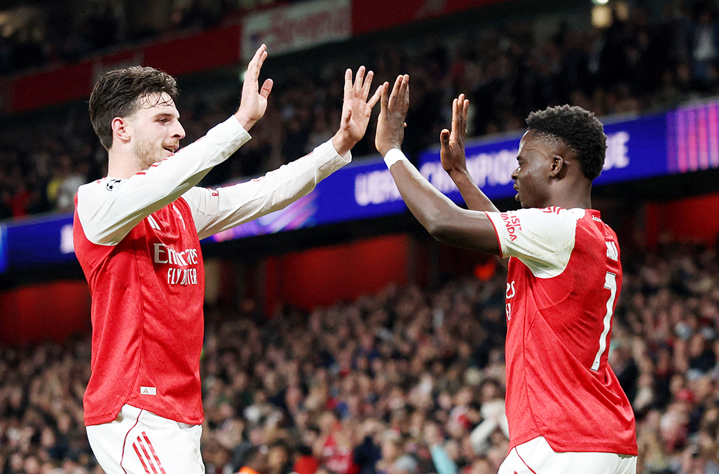 cover Arsenal can go top as Liverpool seek to return to winning ways at Chelsea