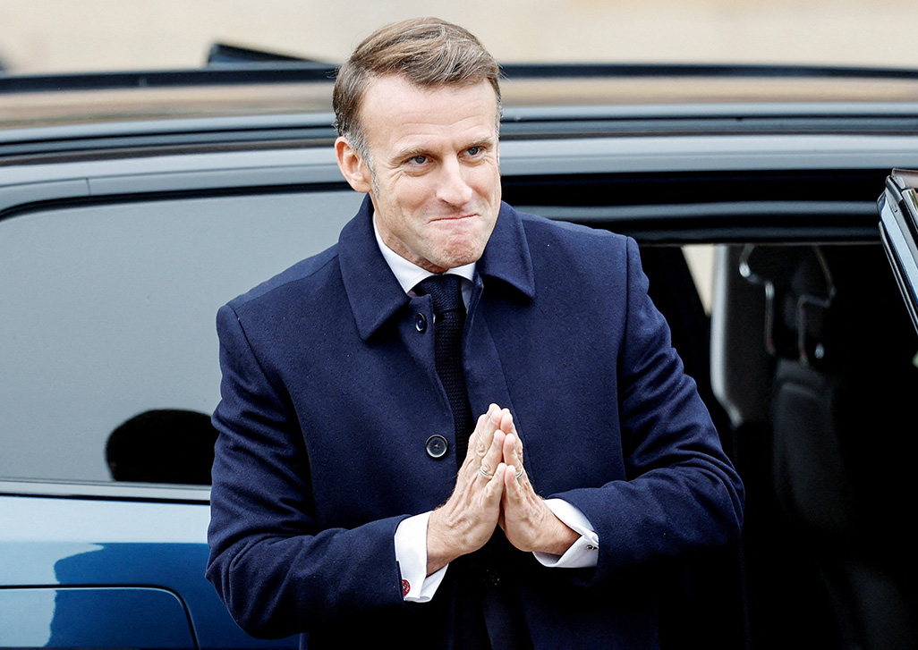cover Macron won&#8217;t resign, as no-confidence votes threaten his new government