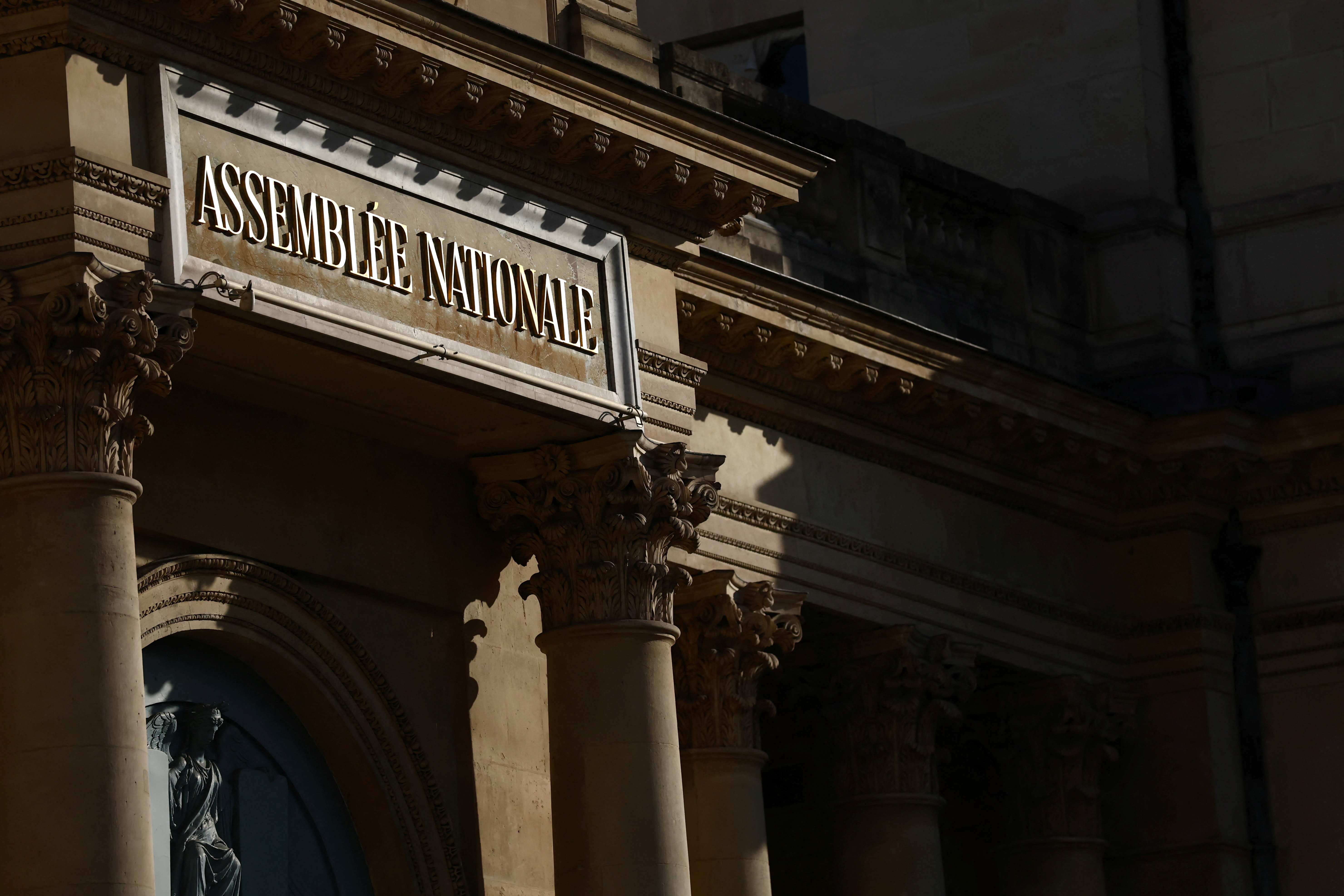 cover Outgoing French PM Lecornu set to start last-ditch talks to end political crisis