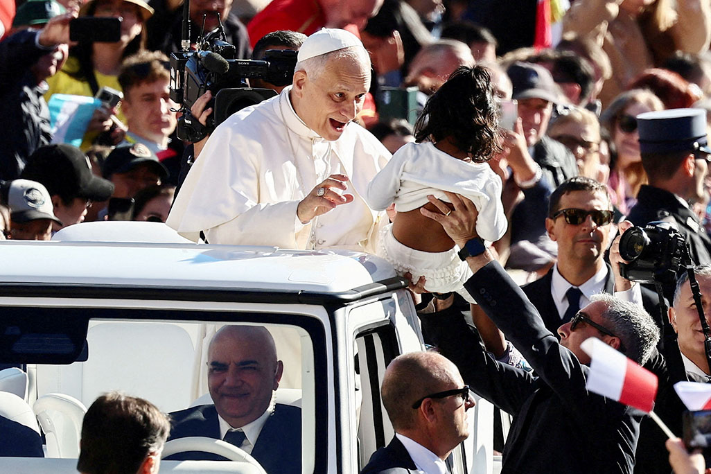 cover Pope Leo urges news outlets not to &#8216;sell out&#8217; for click-bait