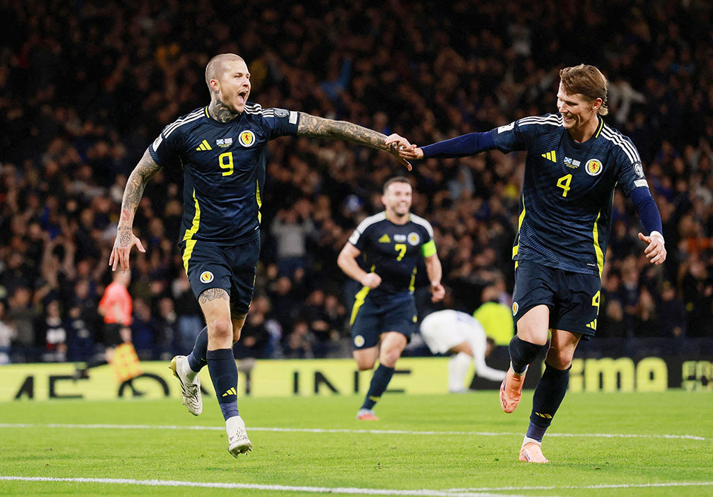 image Unbeaten Scotland down Greece 3-1 in World Cup qualifier