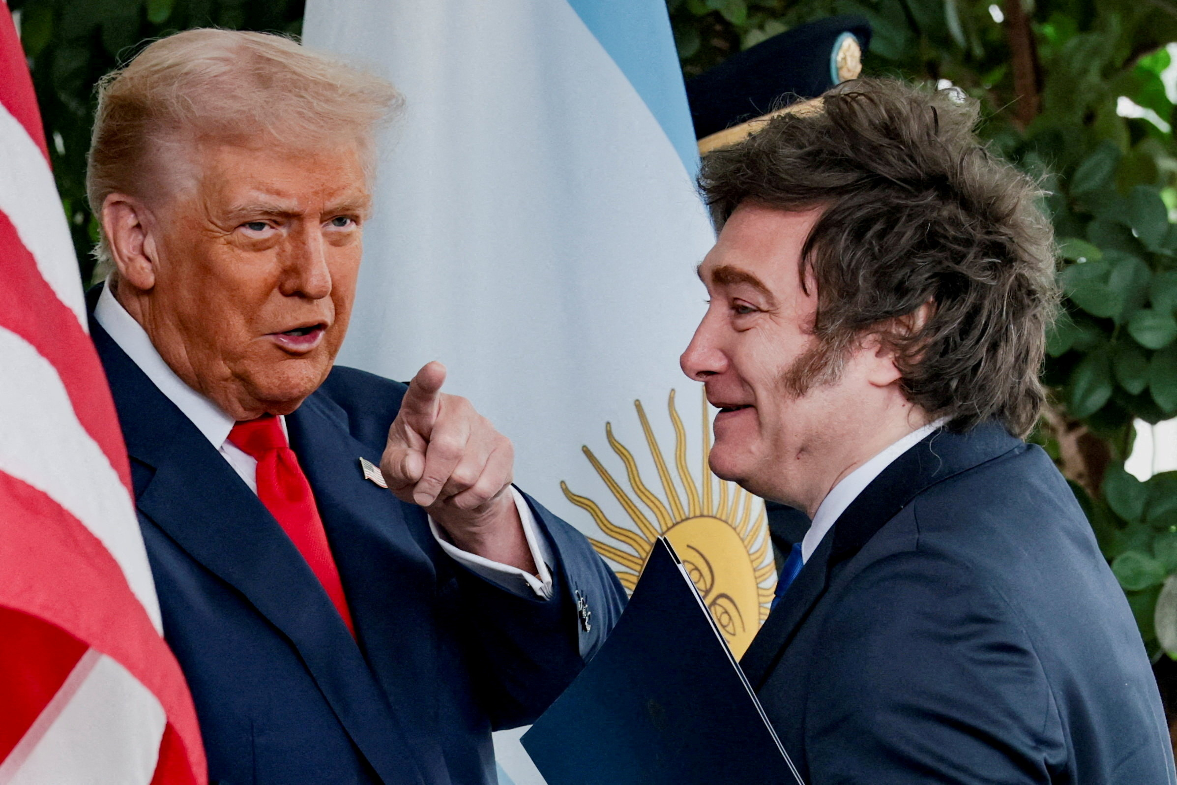 cover “If he loses, we’re gone”: Trump’s warning to Argentina’s Milei