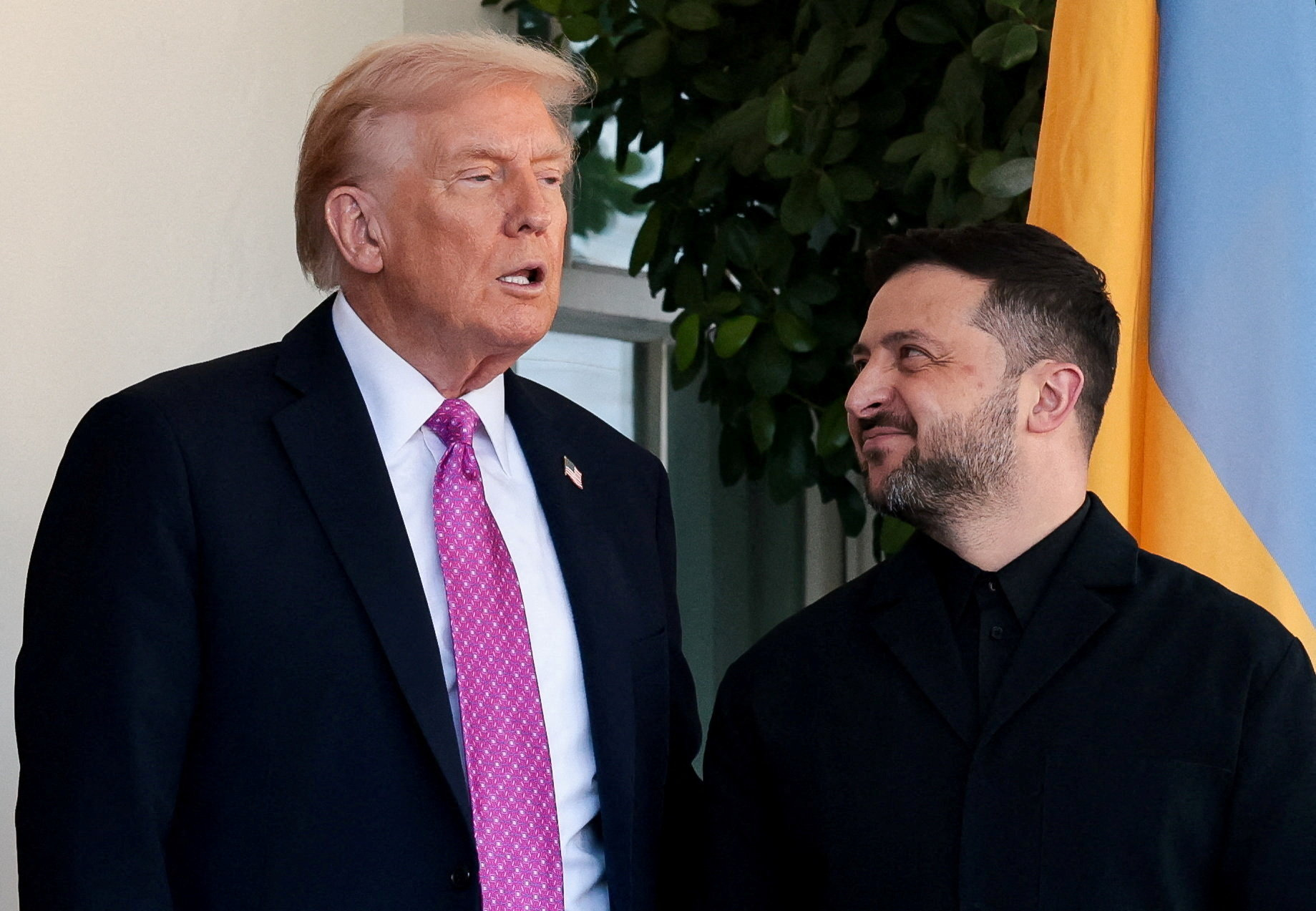 image Zelenskiy seeks weapons from Trump in shadow of Putin summit