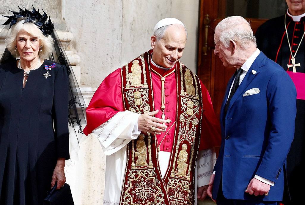 cover King Charles and Pope Leo pray together in a 500-year first