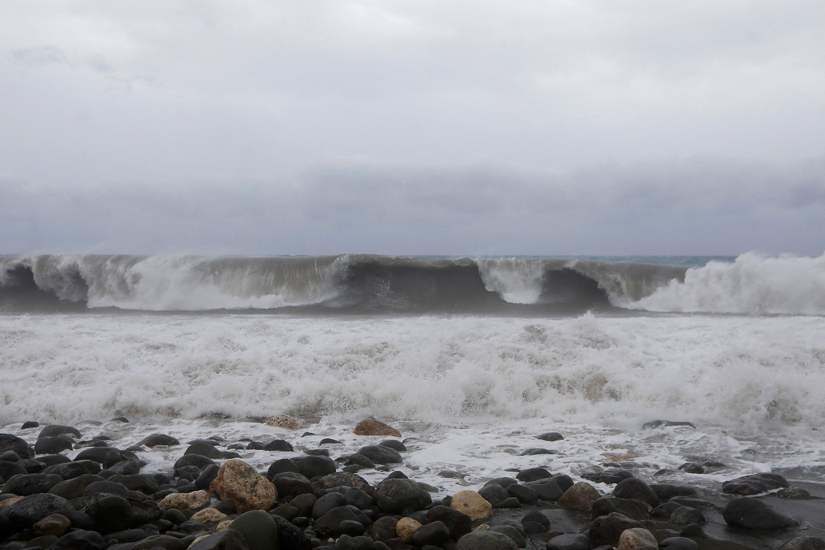 cover Hurricane Melissa begins lashing Jamaica as ‘catastrophic’ Category 5 storm