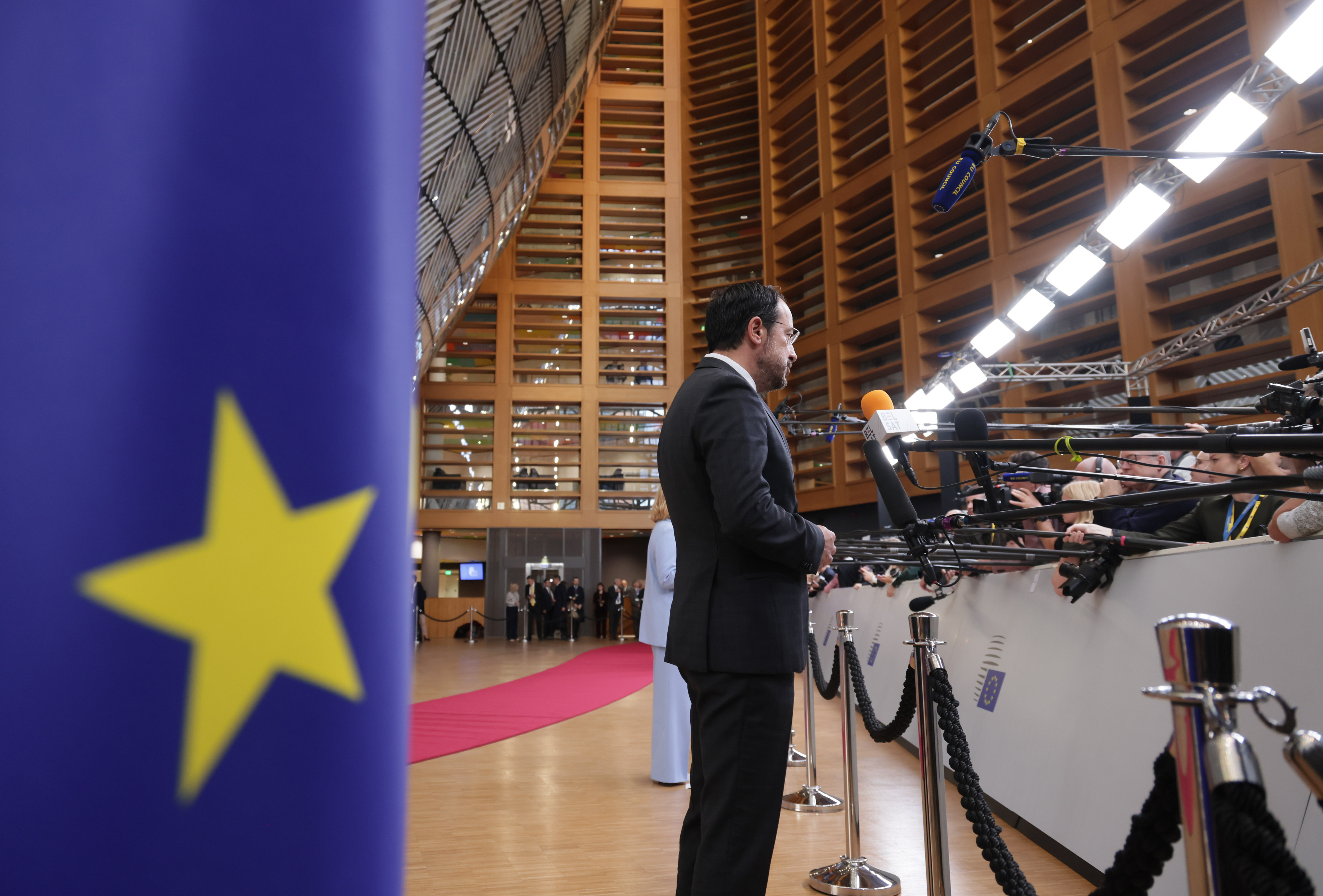 cover Christodoulides: Zelenskiy should be present at Trump-Putin meeting