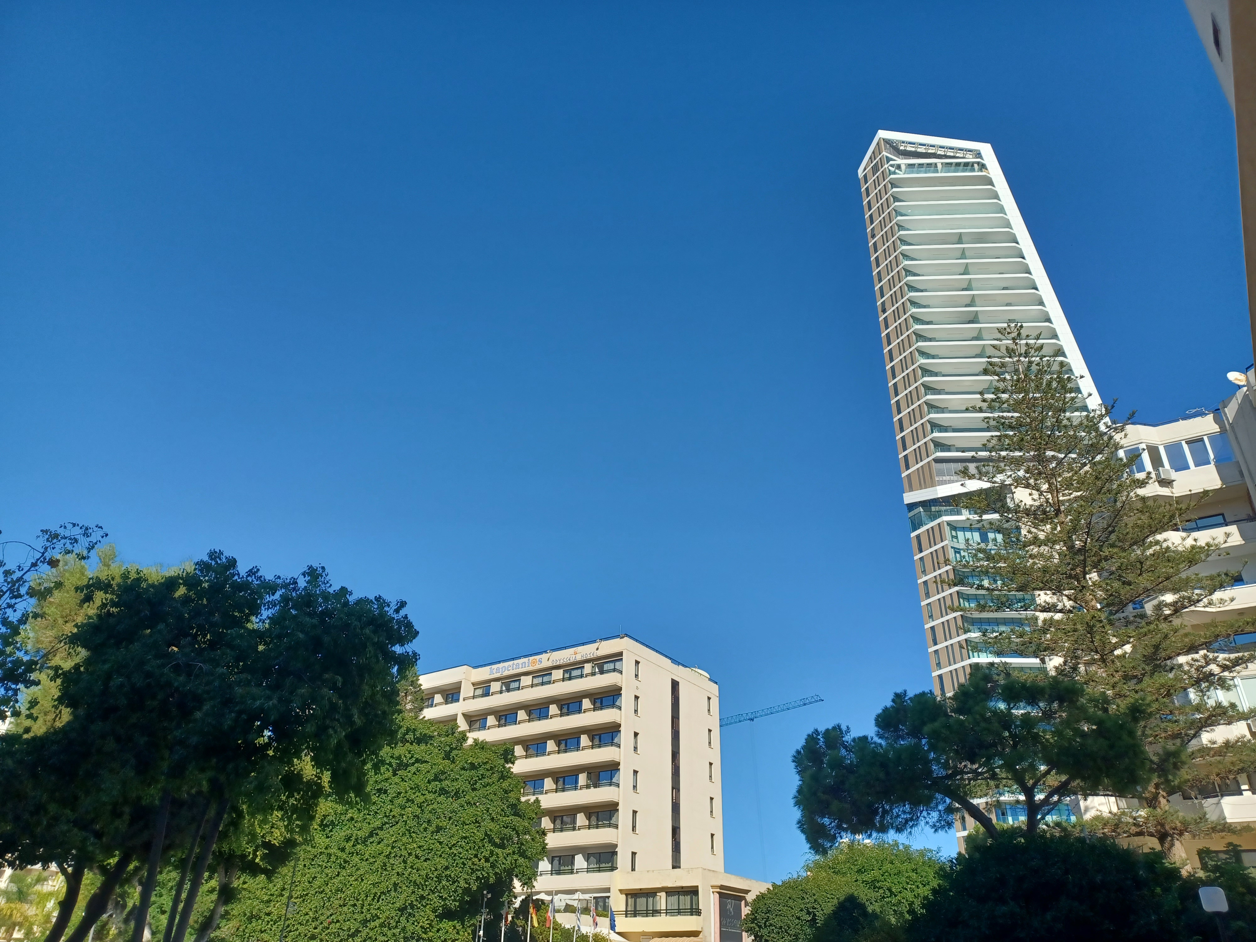 image Cyprus Business Now: tourism, vehicles, legal migrants, real estate