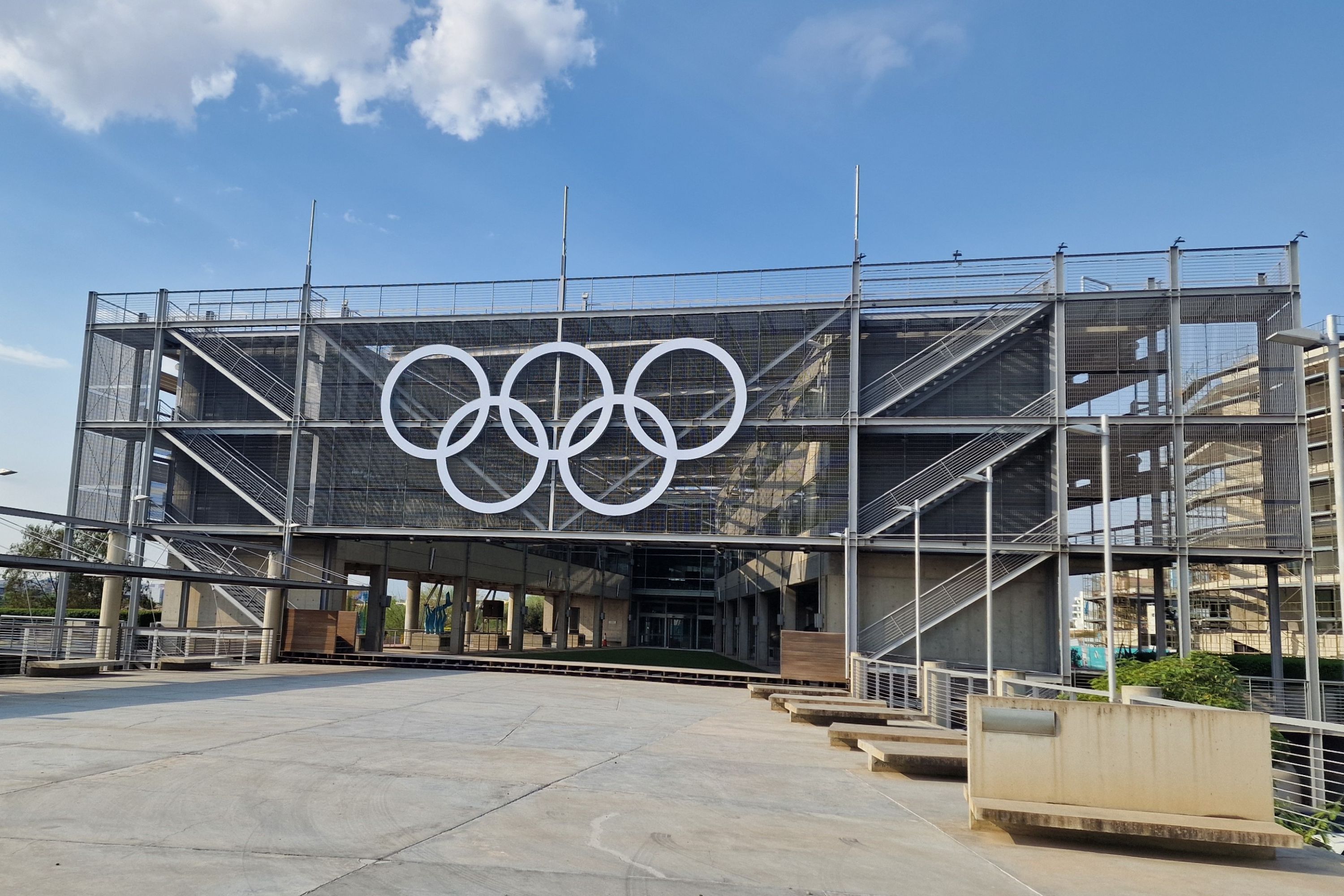 cover New photovoltaic systems at the Olympic House