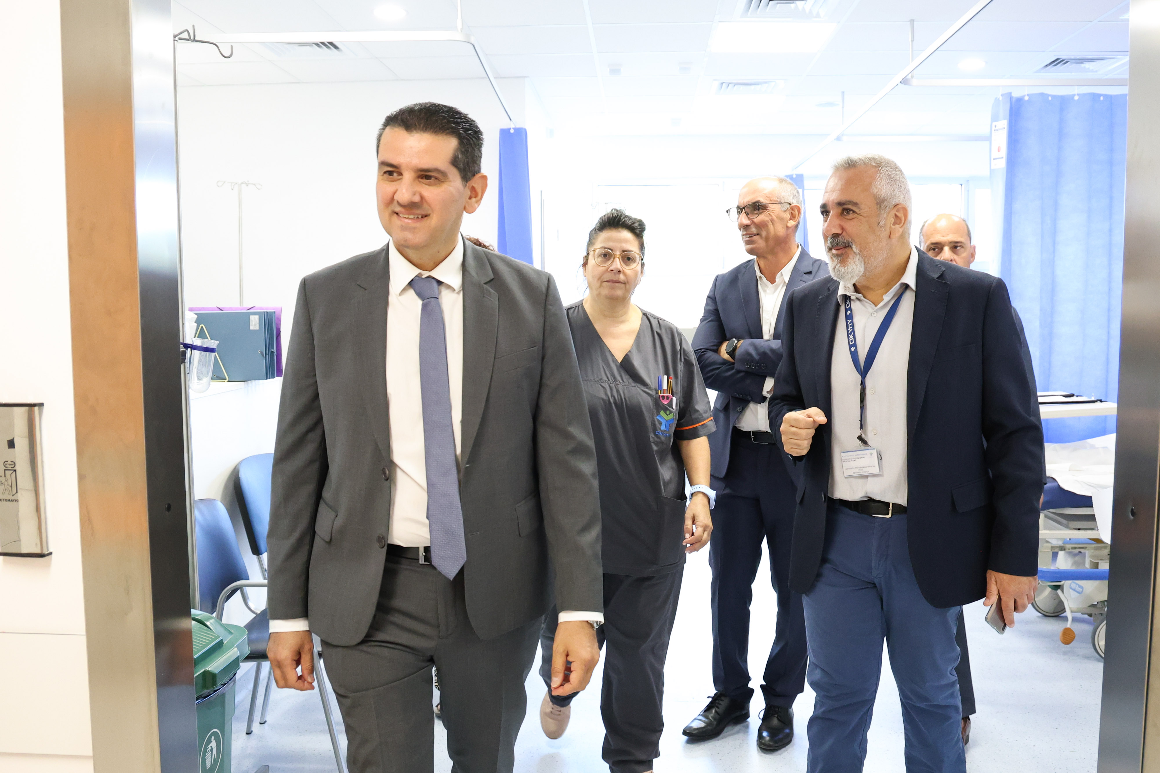 image Fast-track outpatients ease pressure on A&#038;E departments, says minister