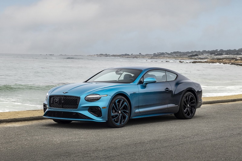 cover Bentley’s ‘Ombre by Mulliner’ perfects ultimate paint finish