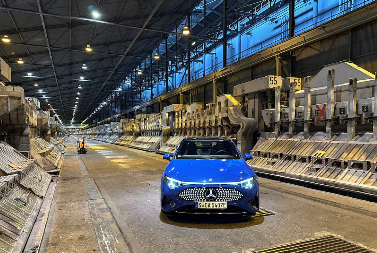 cover Mercedes cuts EVs&#8217; environment footprint with low-carbon aluminium