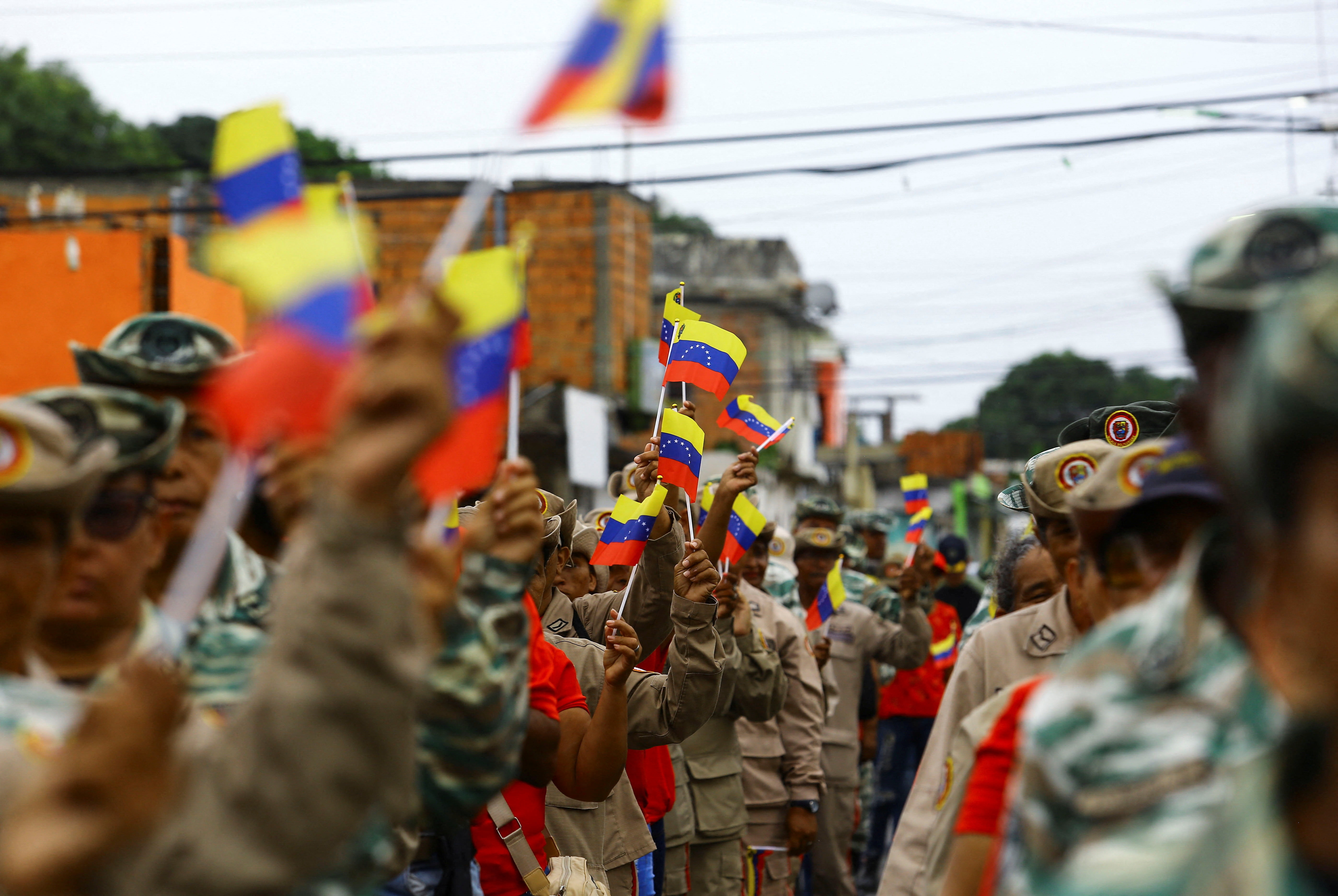 cover Venezuela and US edge toward war footing