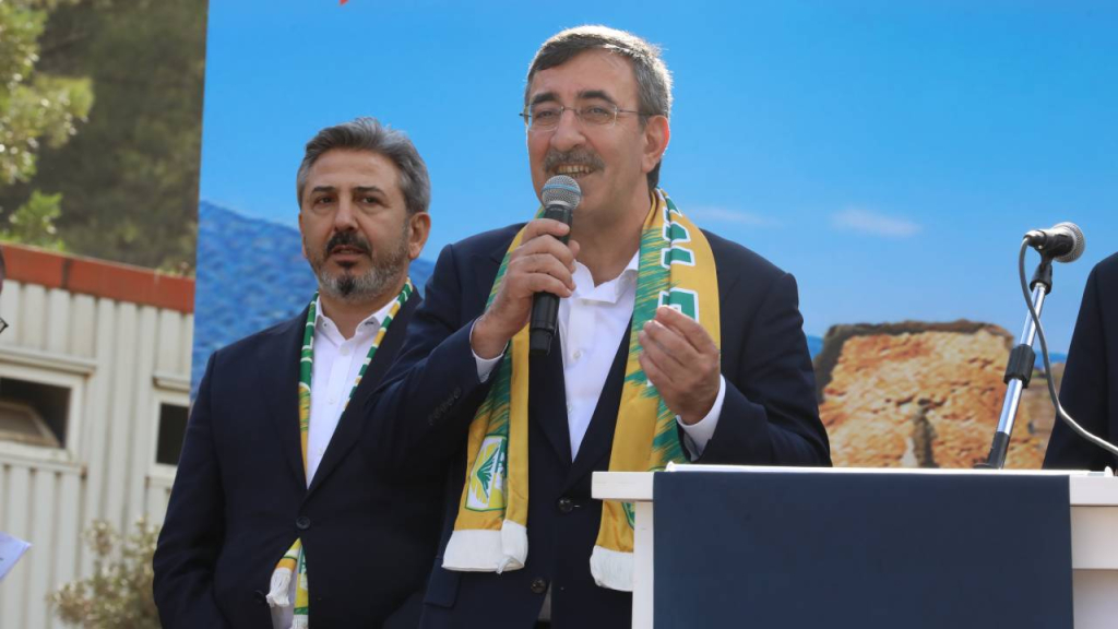 cover Turkish VP Yilmaz leaves Cyprus unexpectedly