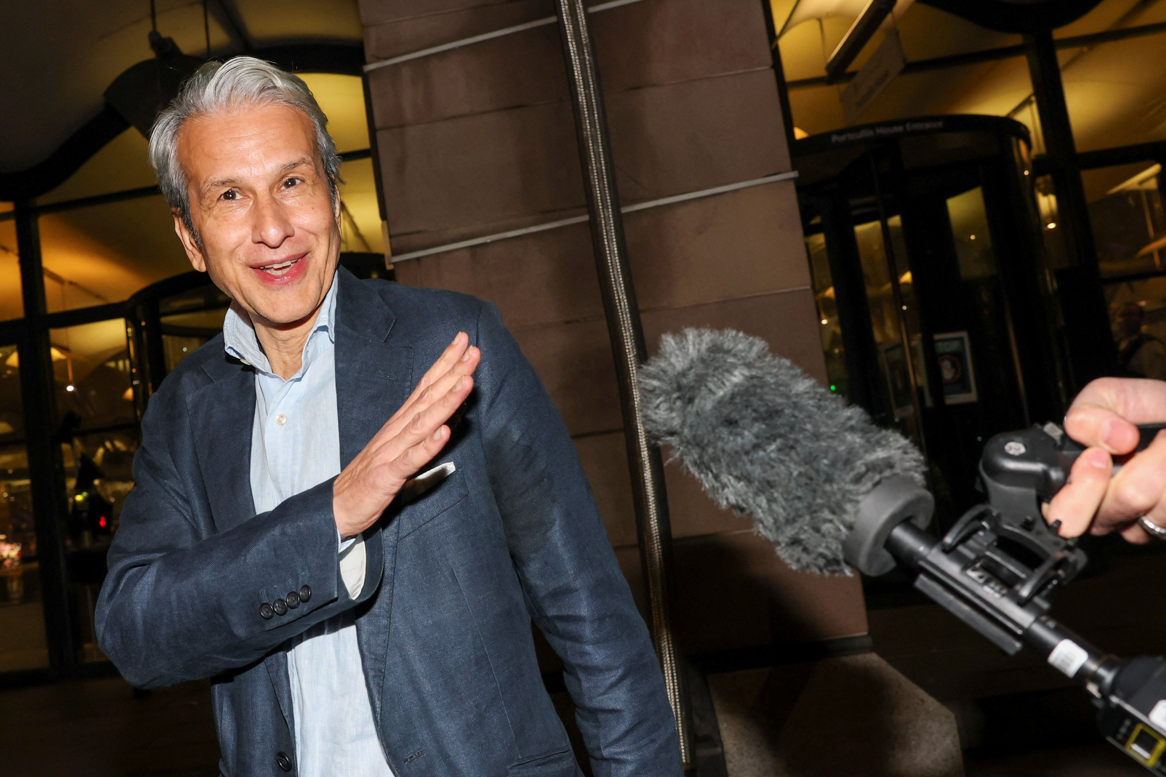 cover BBC is not &#8216;institutionally biased&#8217;, says author of explosive memo