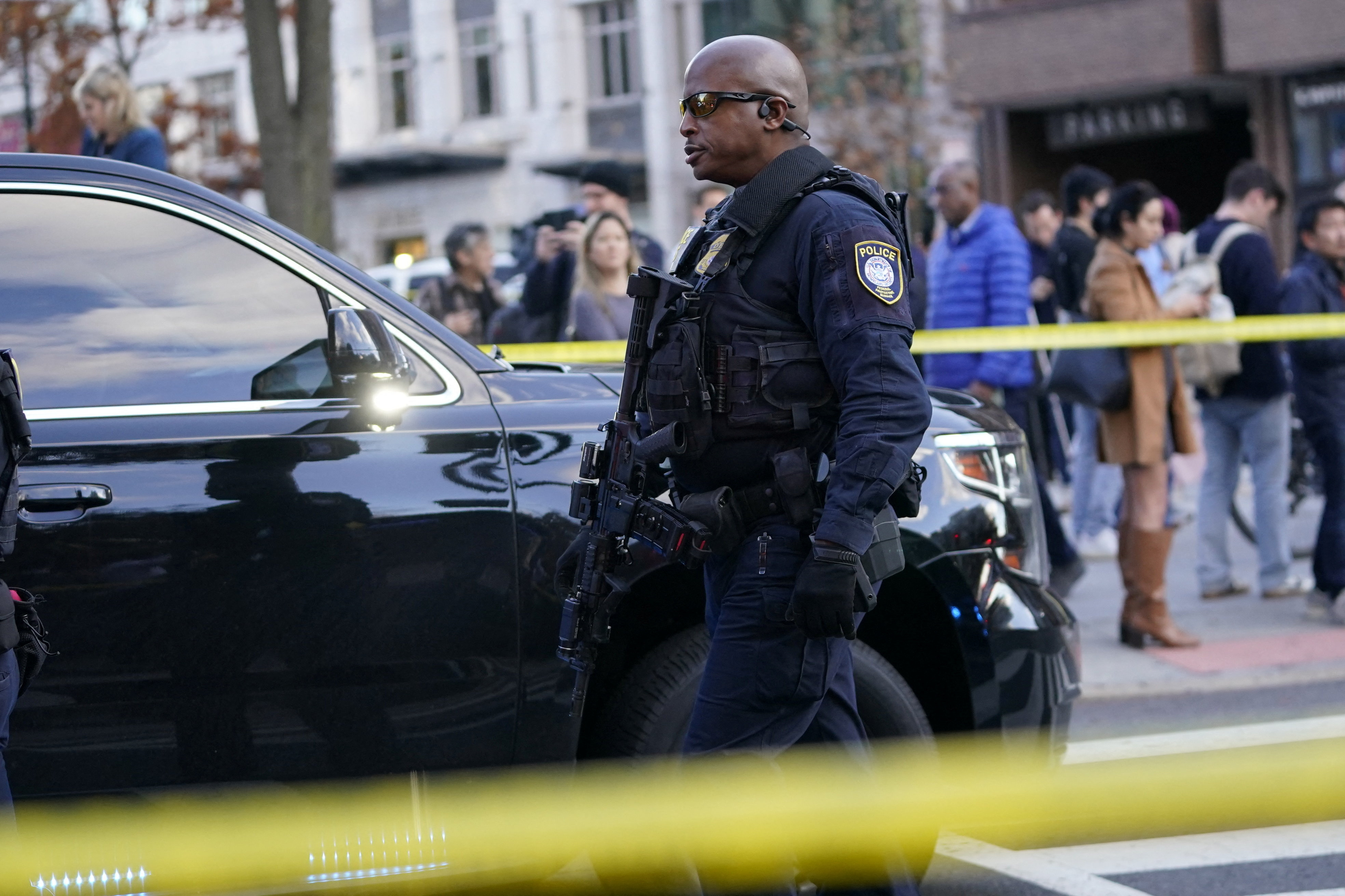 cover Two National Guard members shot in Washington; White House on lockdown