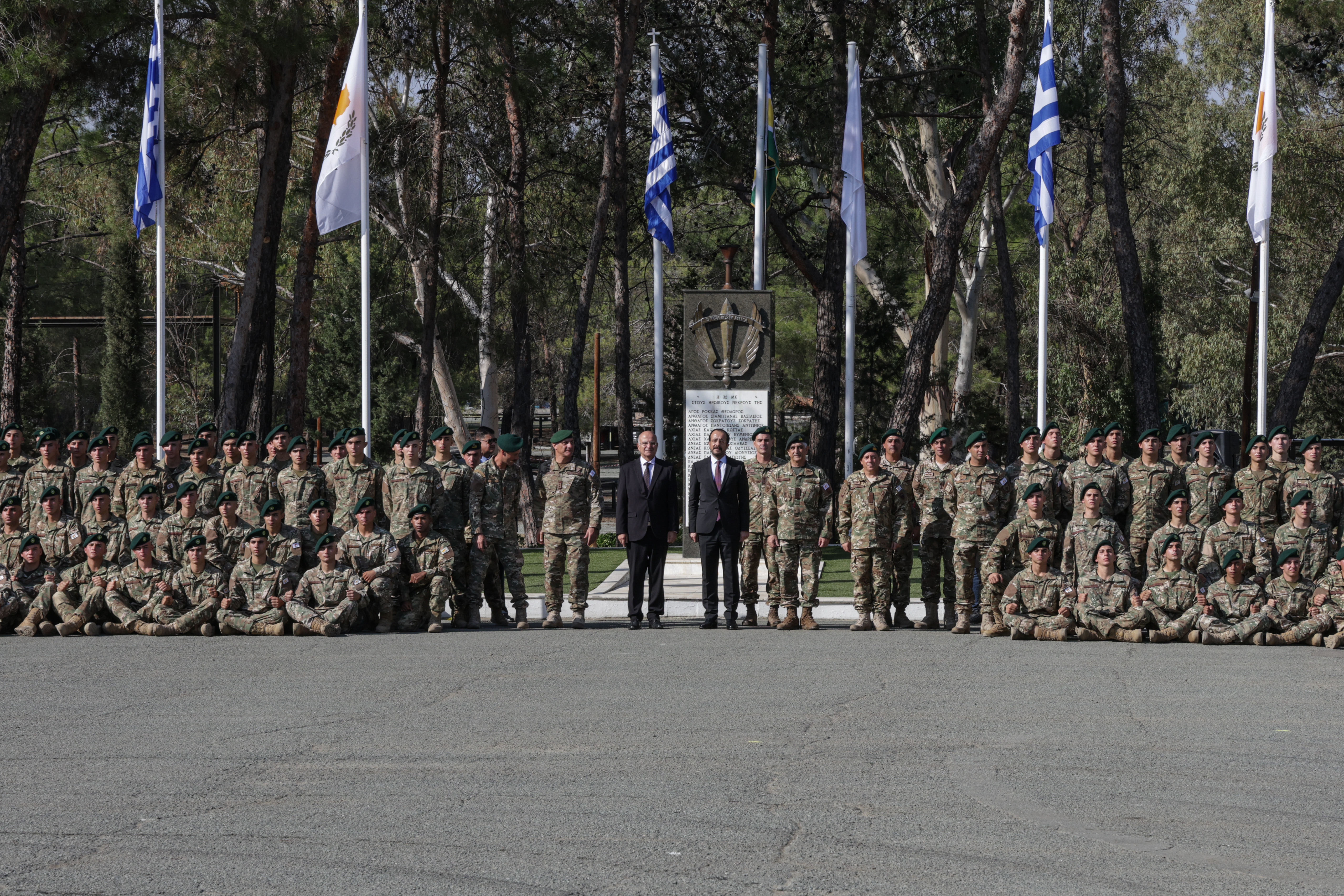 green beret, army, soldier, army camp, special forces, national guard, media