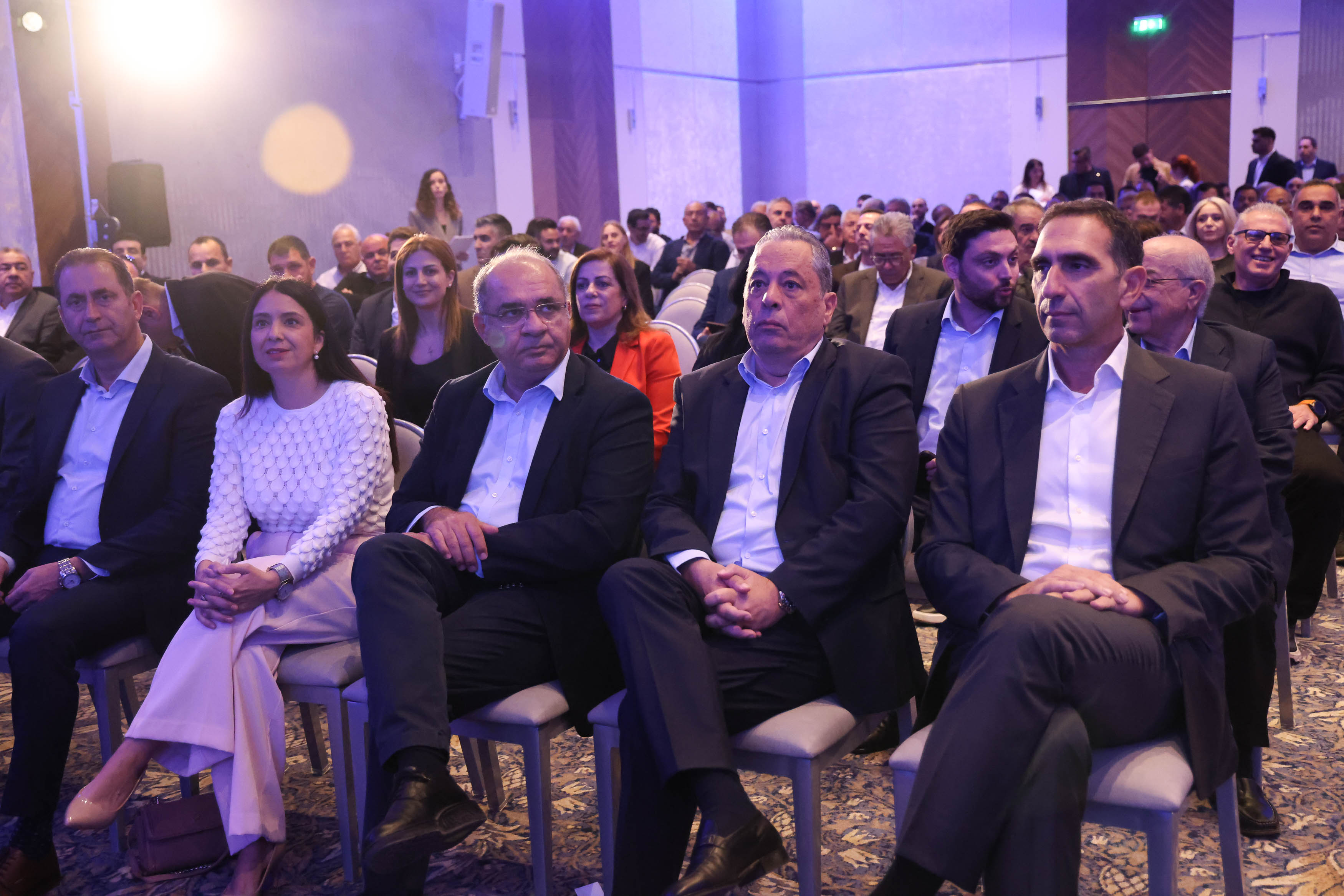 builders, building contractos, Oseok