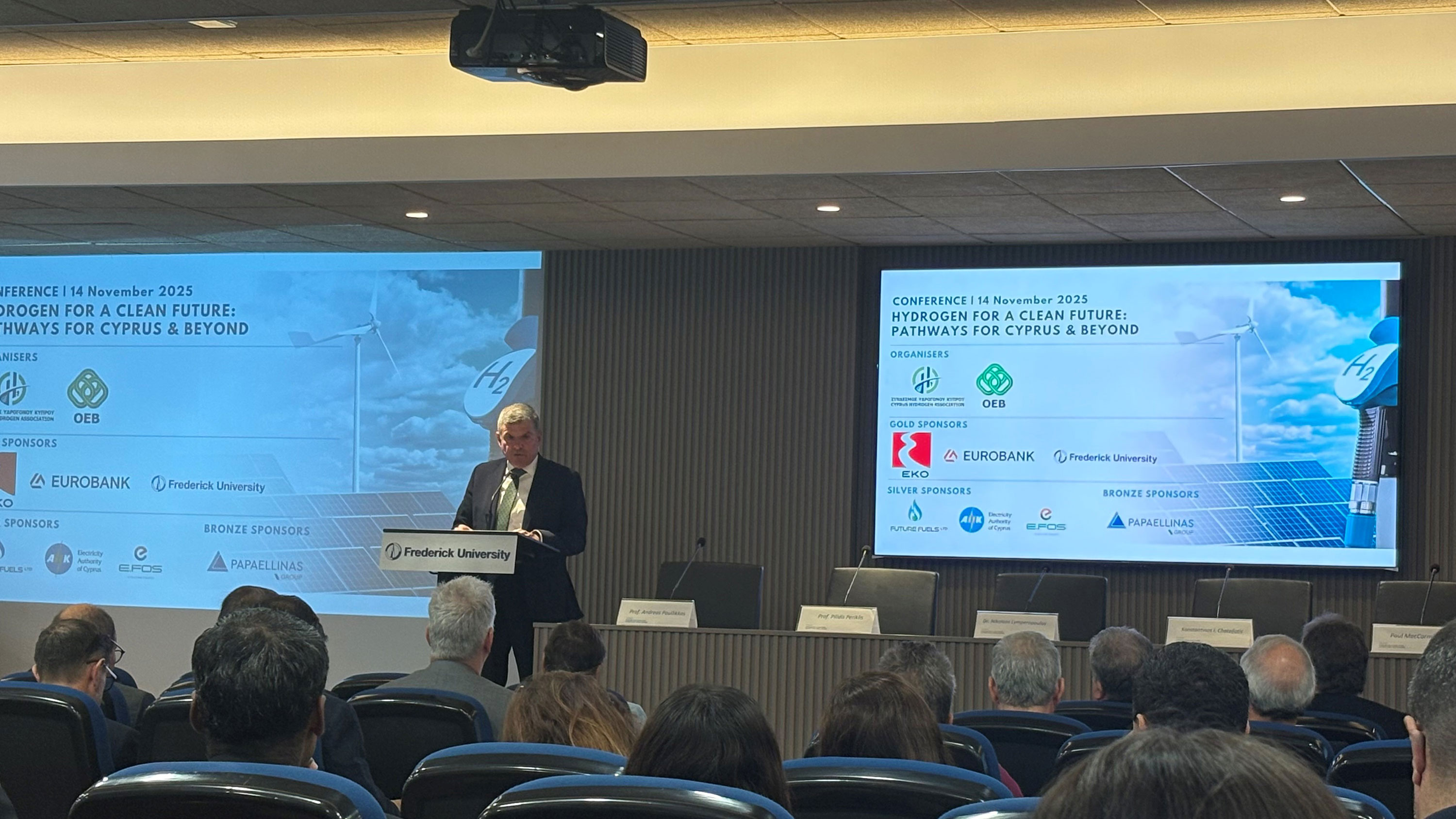 cover Govt wants ‘hydrogen production ecosystem’ by end of 2027