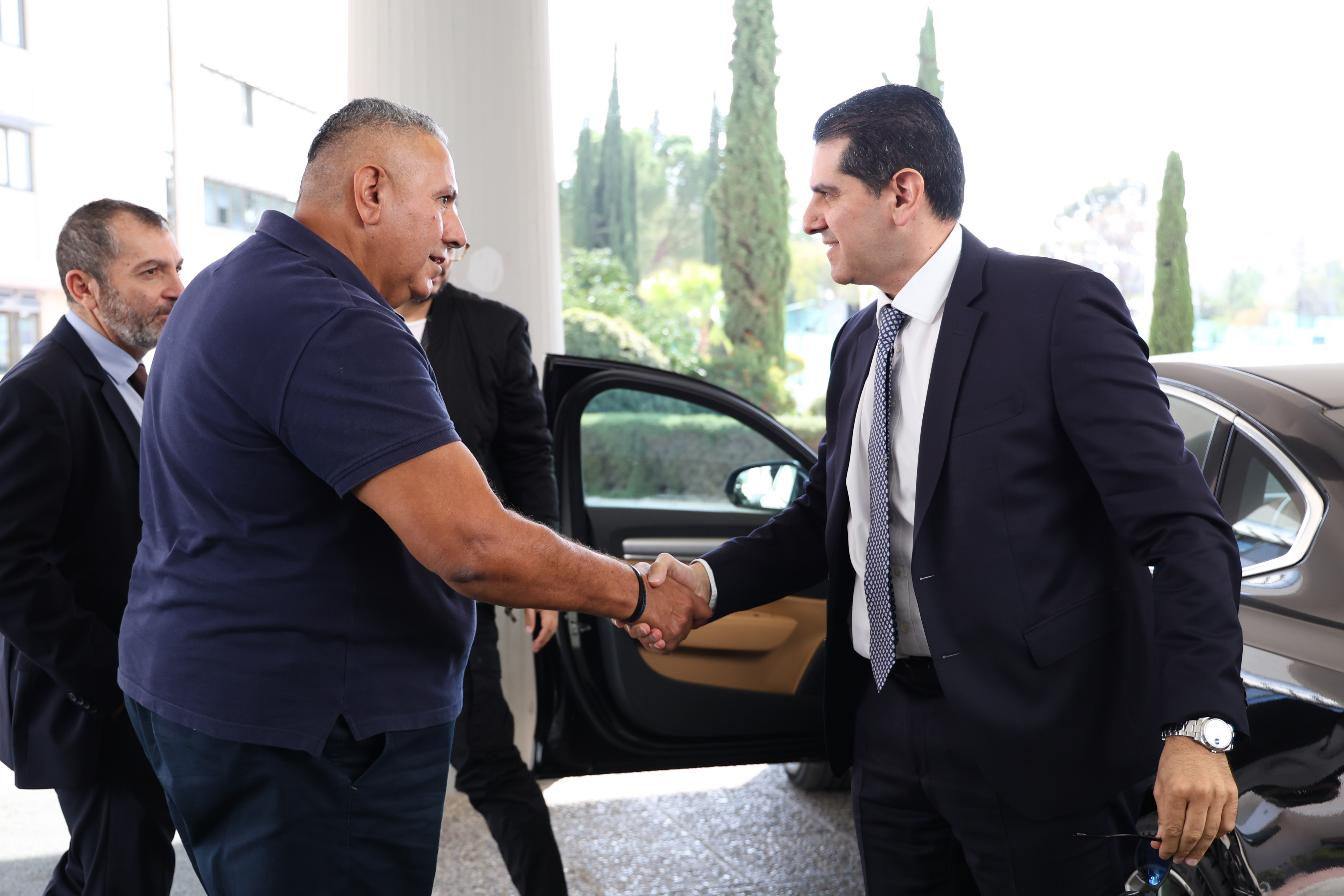 cover Health minister highlights upgrade of medical equipment at Makarios hospital