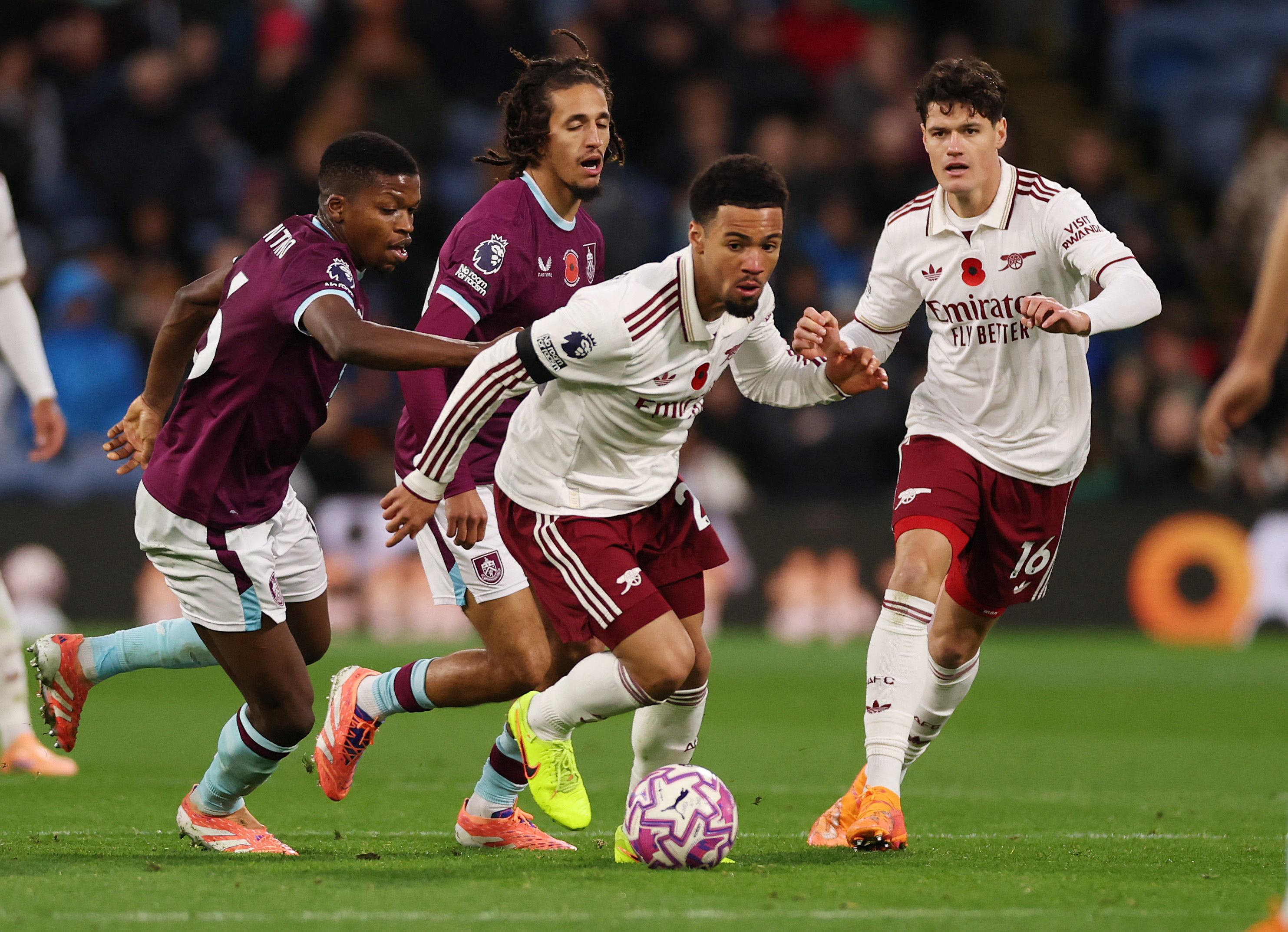 cover Relentless Arsenal beat Burnley to stretch Premier League lead