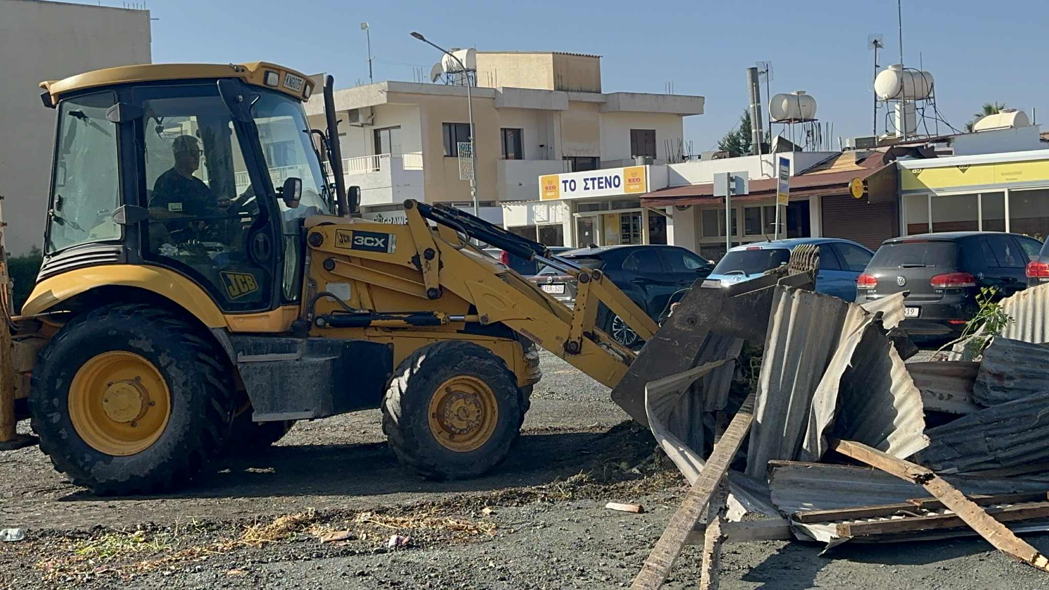 image Tornado in Avgorou damaged 26 homes