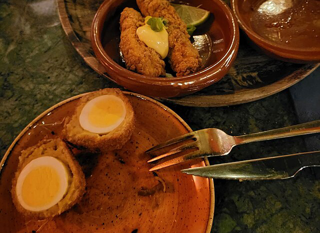 cover Odd but beloved: the Groningen eierbal