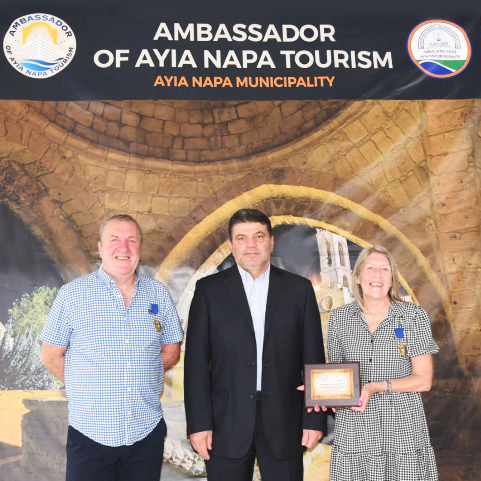 cover British couple who visited Ayia Napa 70 times named ‘tourism ambassadors’