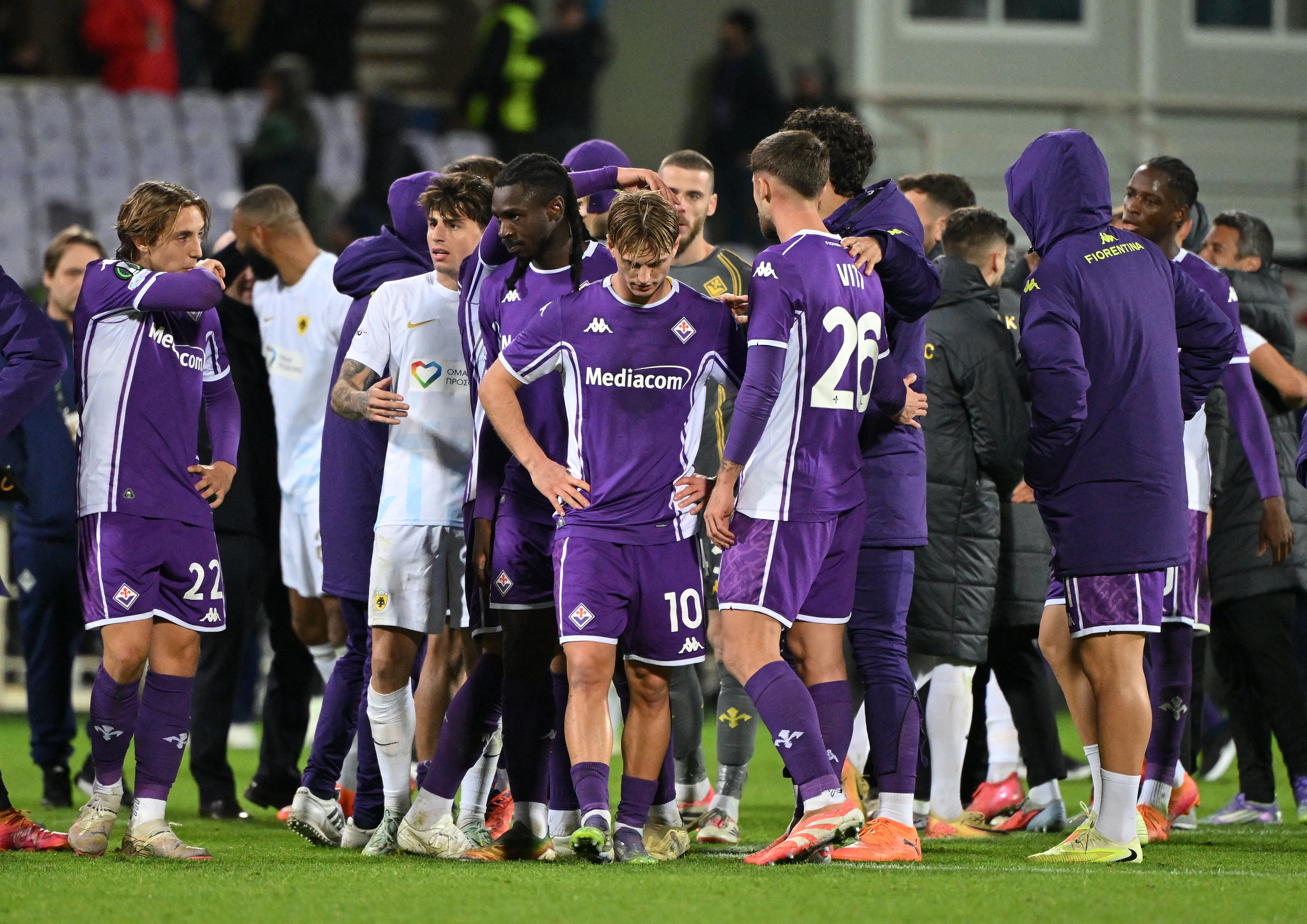 cover Fiorentina takes security measures after players receive threats