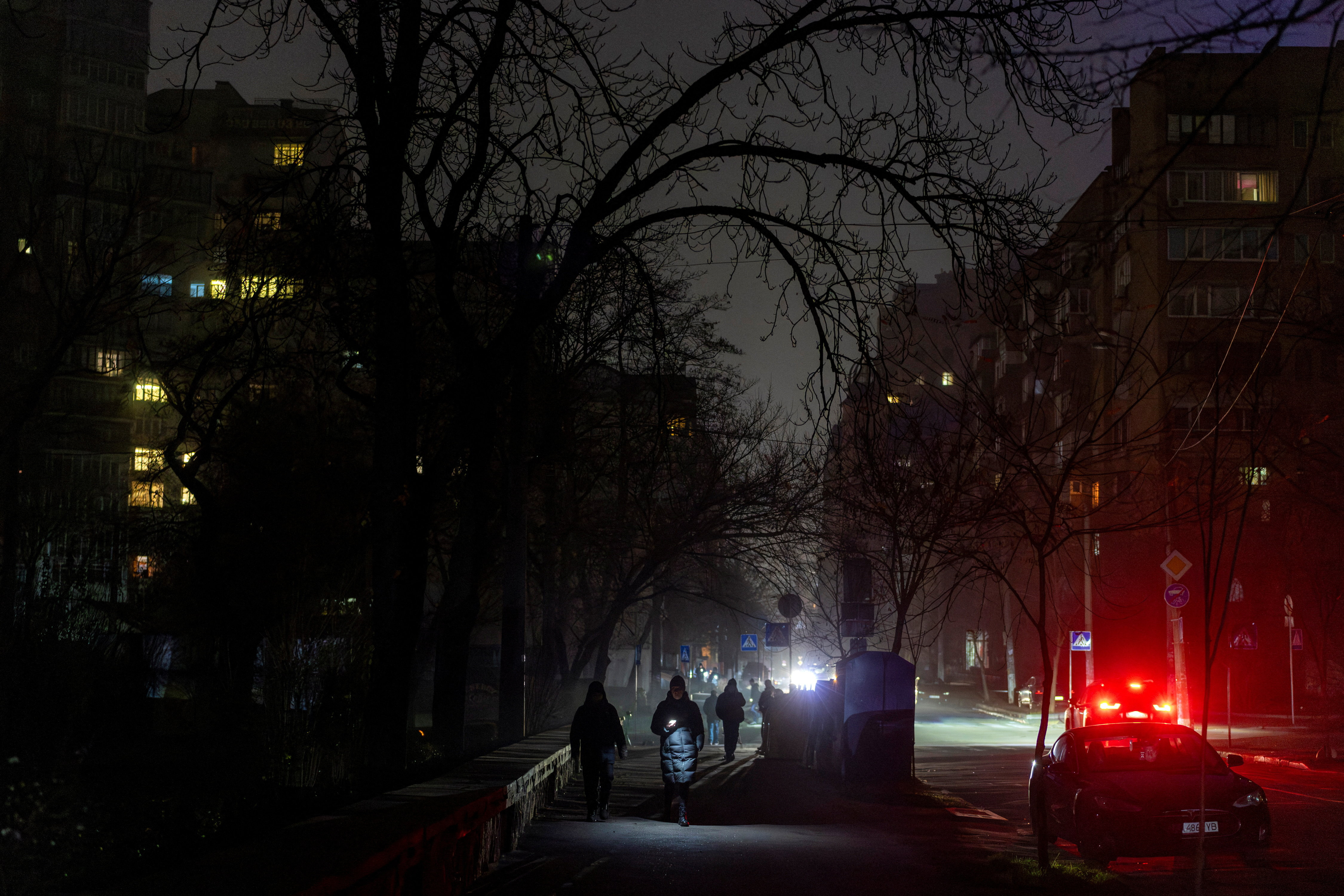 image Russia launches air attack on Kyiv after latest peace talks end