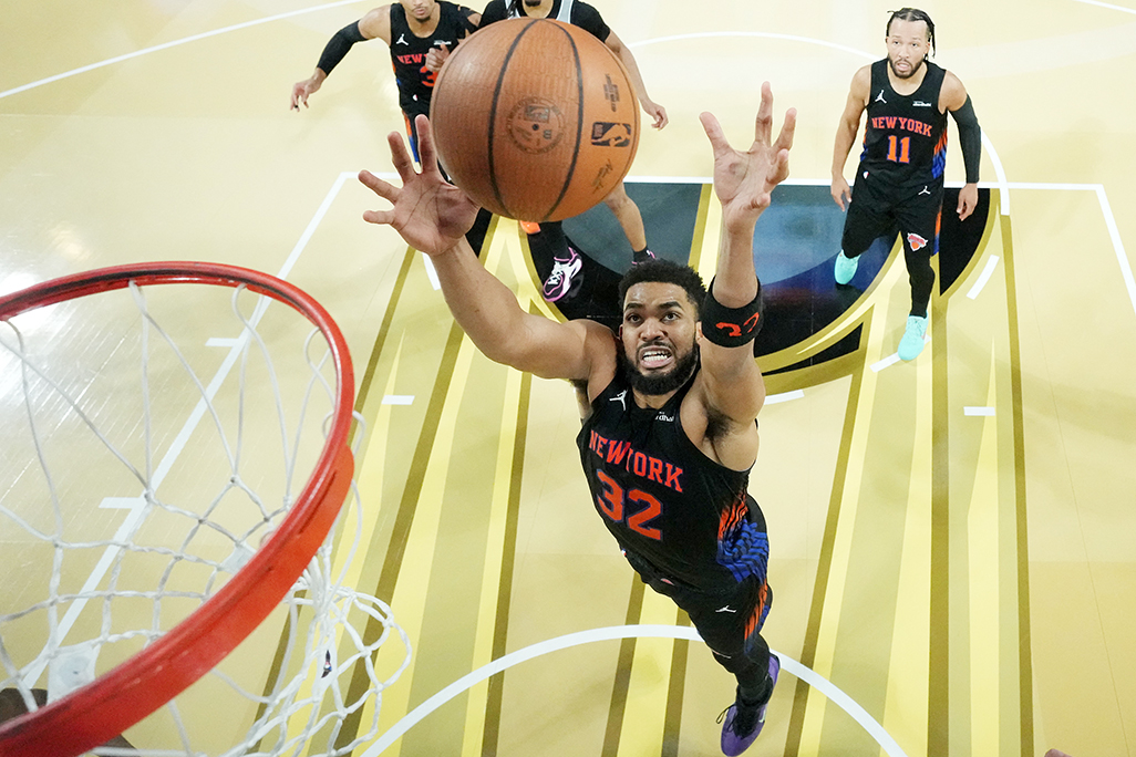 image Knicks beat Spurs to win NBA Cup