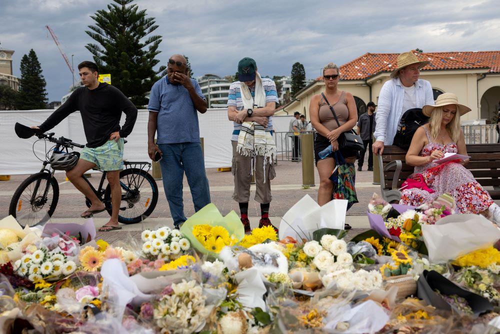 image Australia honours Bondi Beach attack victims as PM orders safety review