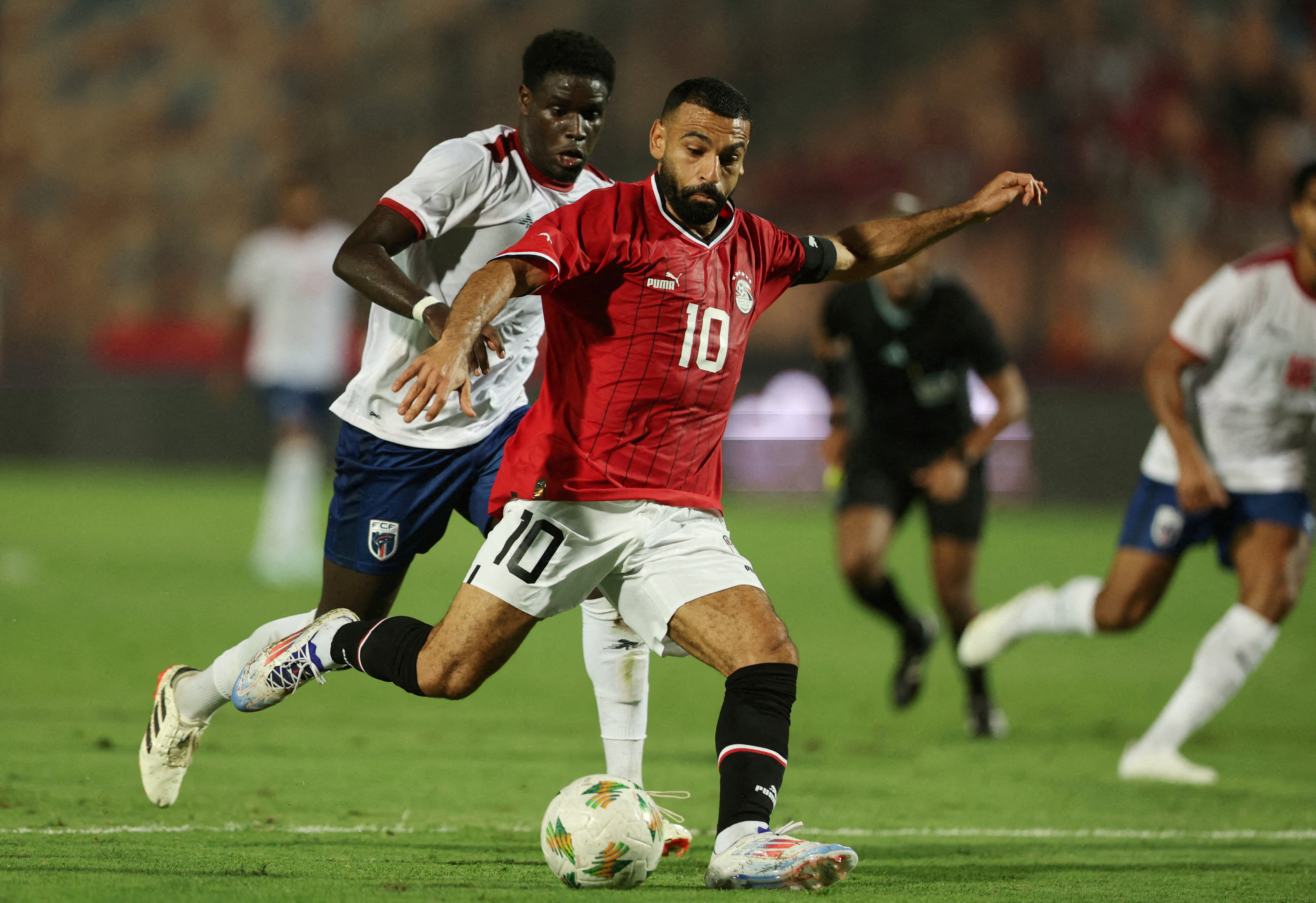cover Salah penalty gives 10-man Egypt rearguard 1-0 win over S Africa