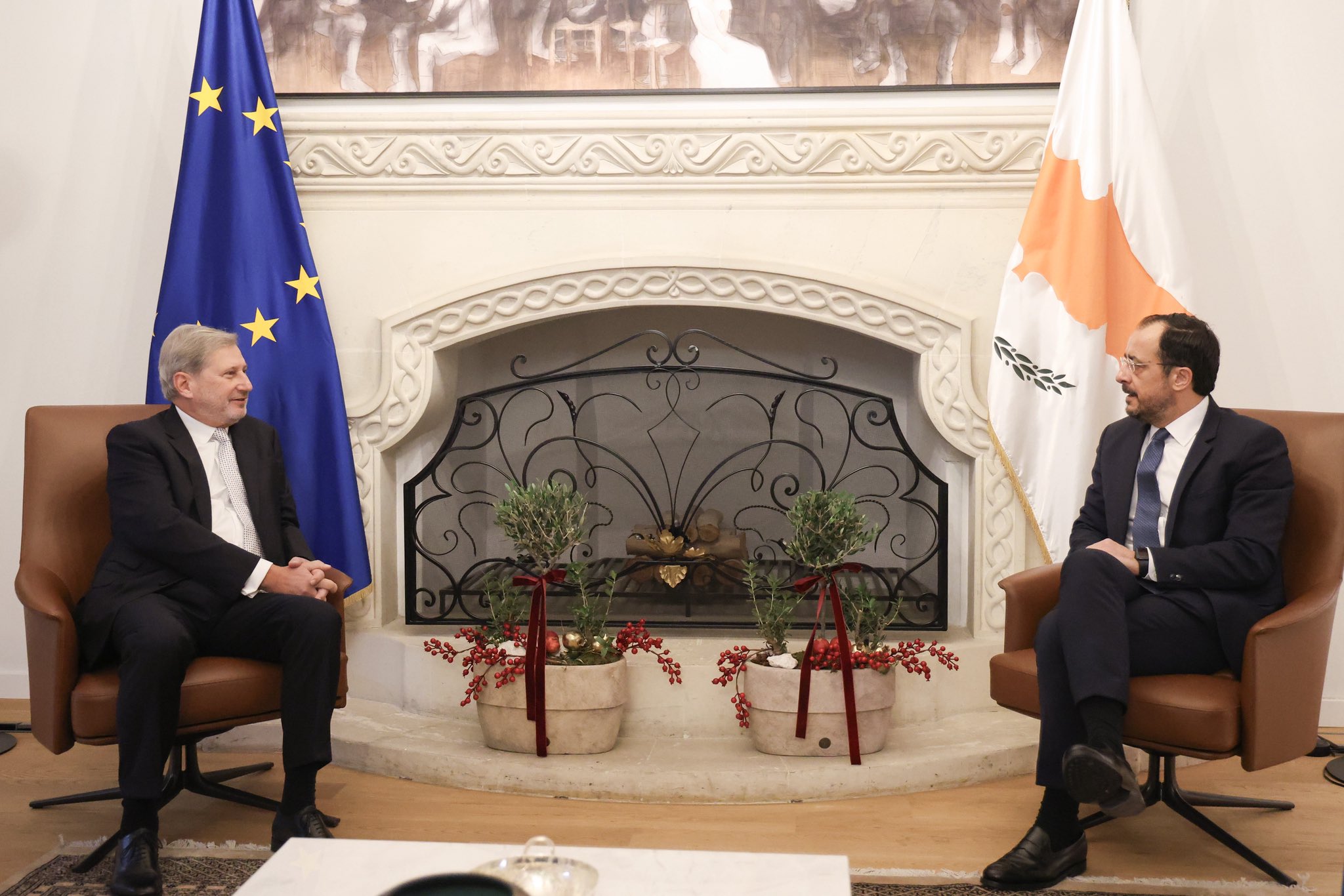 Christodoulides, EU envoy Hahn say ‘now is the time’ for Cyprus problem results