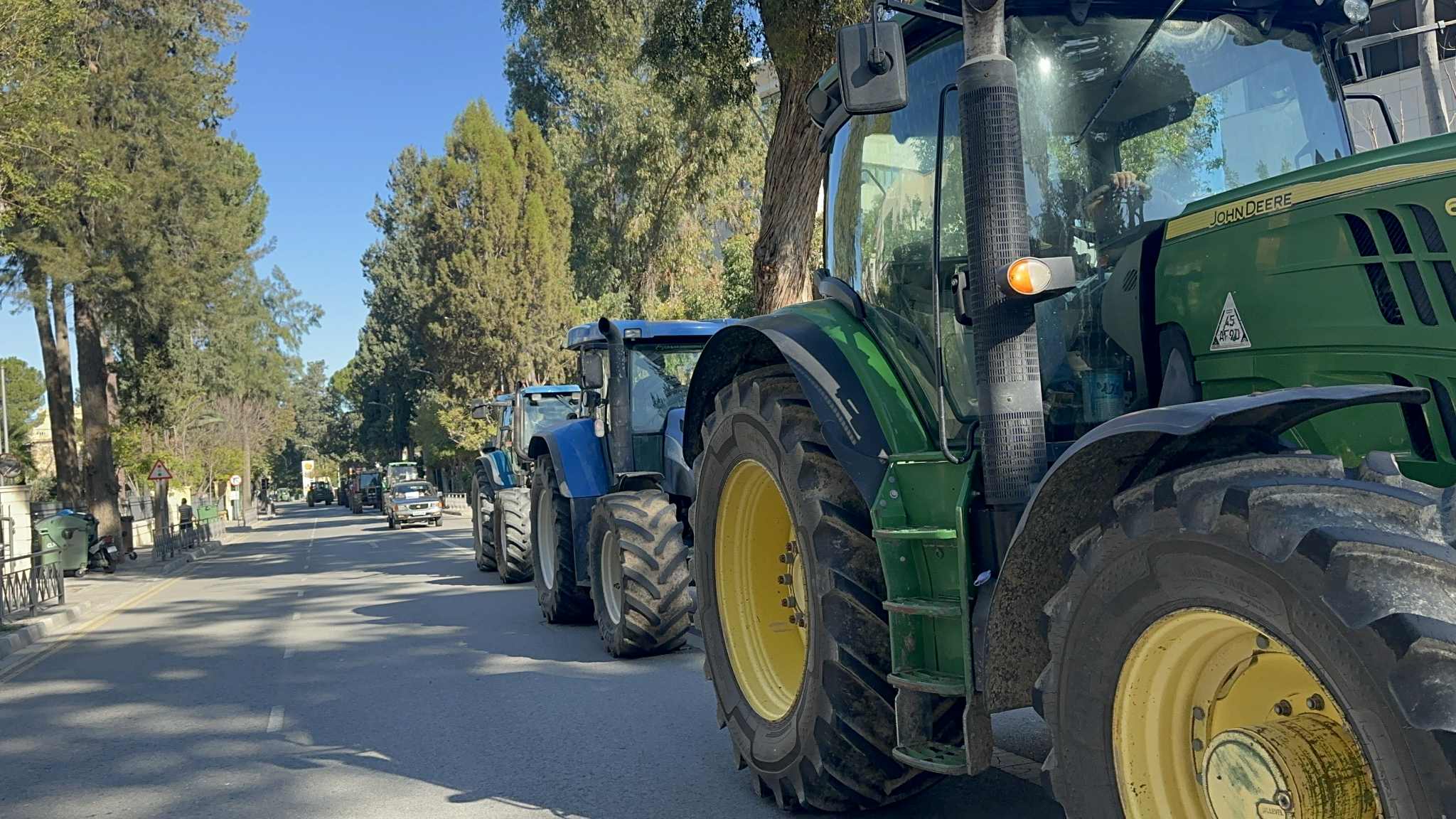 Kıbrıs'taki Hrisohu Vadisi Çiftçileri Pazar Günü Yolu Kapatacak