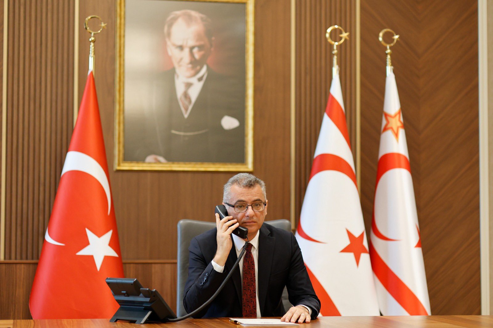 image Erhurman speaks with UK’s Doughty on Cyprus problem