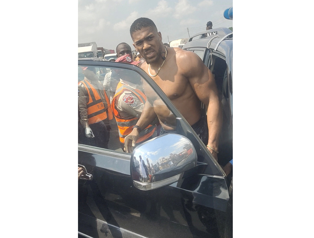 cover Tributes to Joshua&#8217;s friends after fatal car crash as boxer &#8216;stable&#8217;