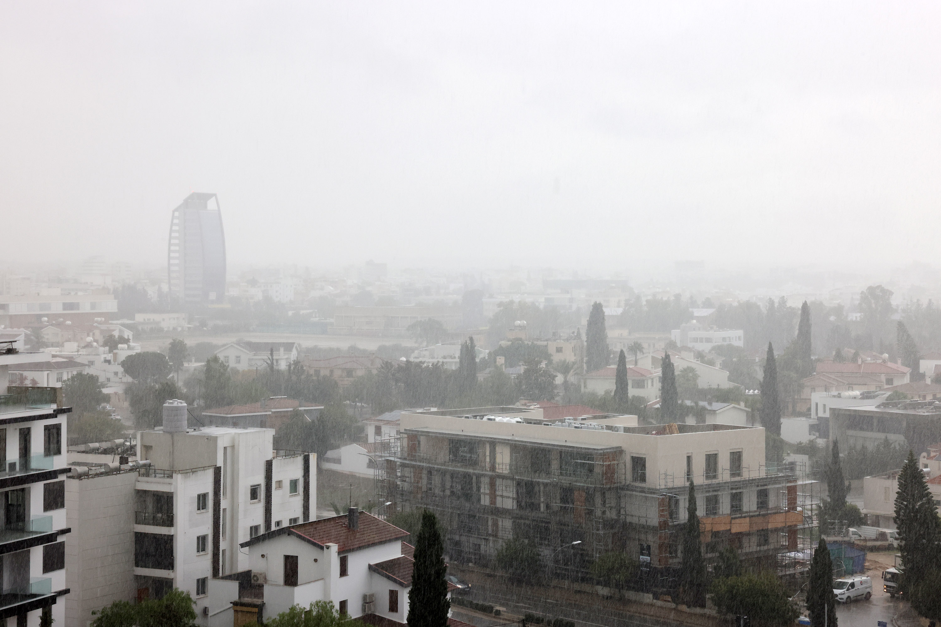 image Yellow weather warning, storms and heavy rain continue